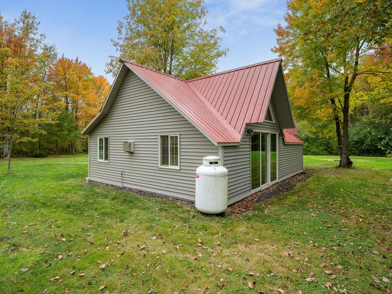 2088 Town Line Road Property Photo 34