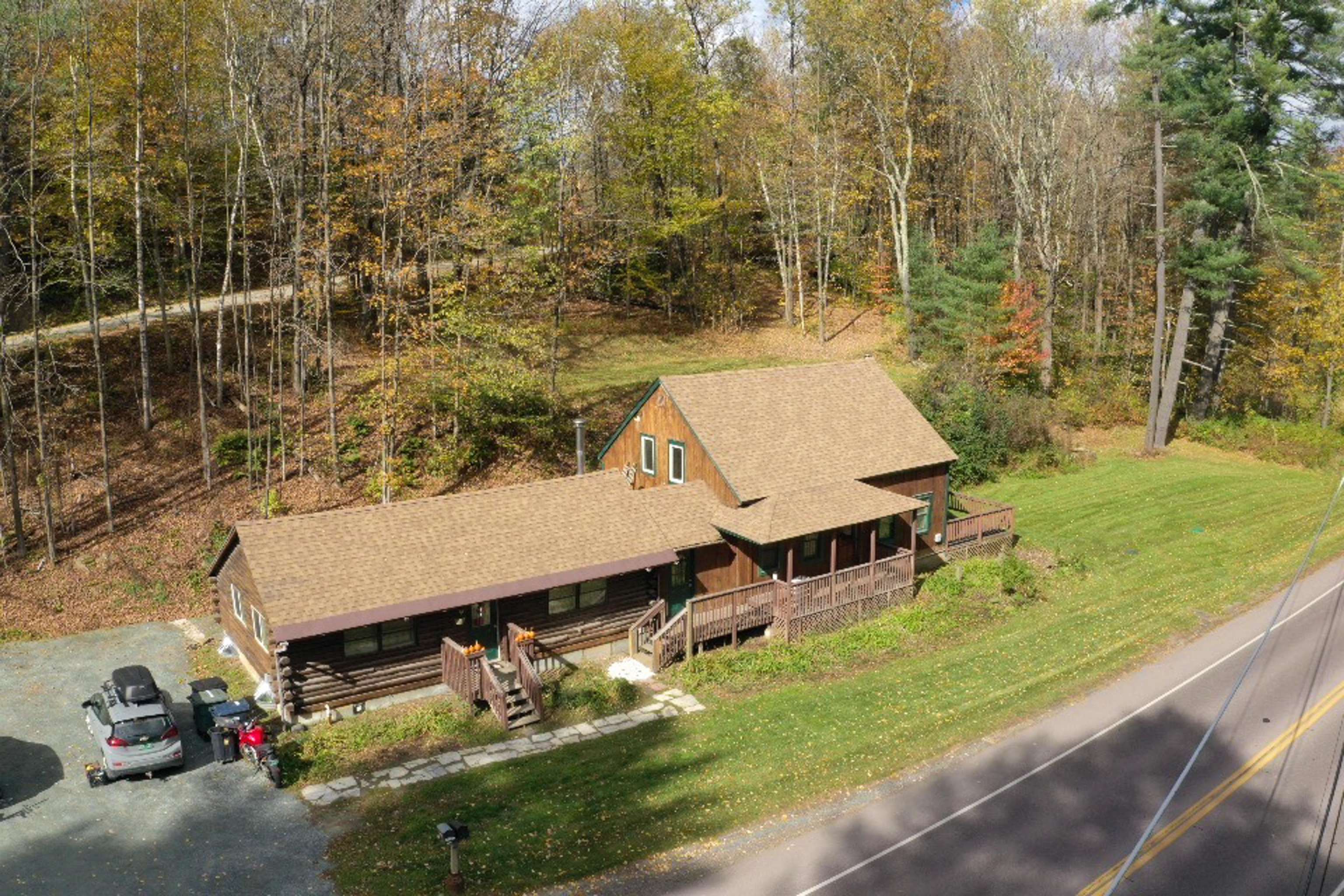 3080 Waterbury Road Property Photo 1
