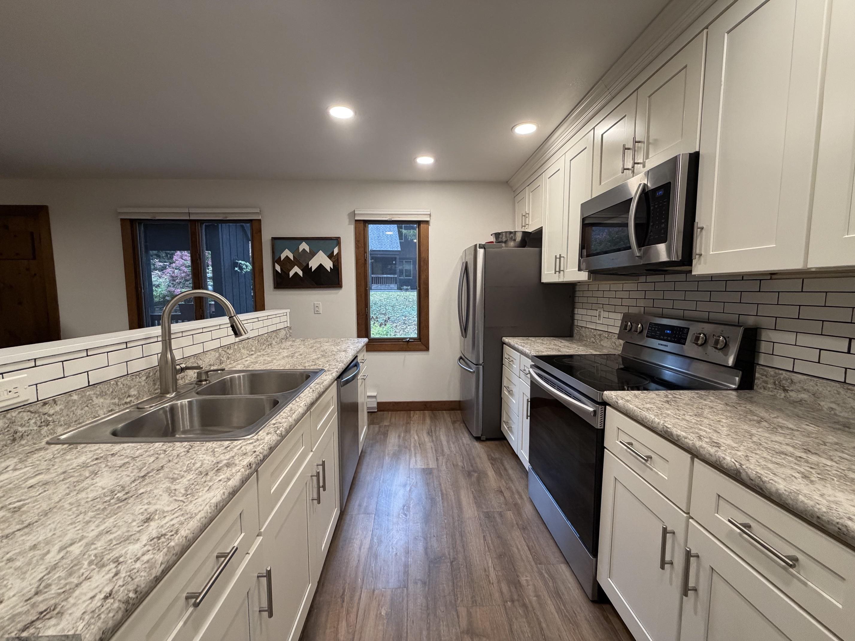 4604 Battleground Road Property Photo 11