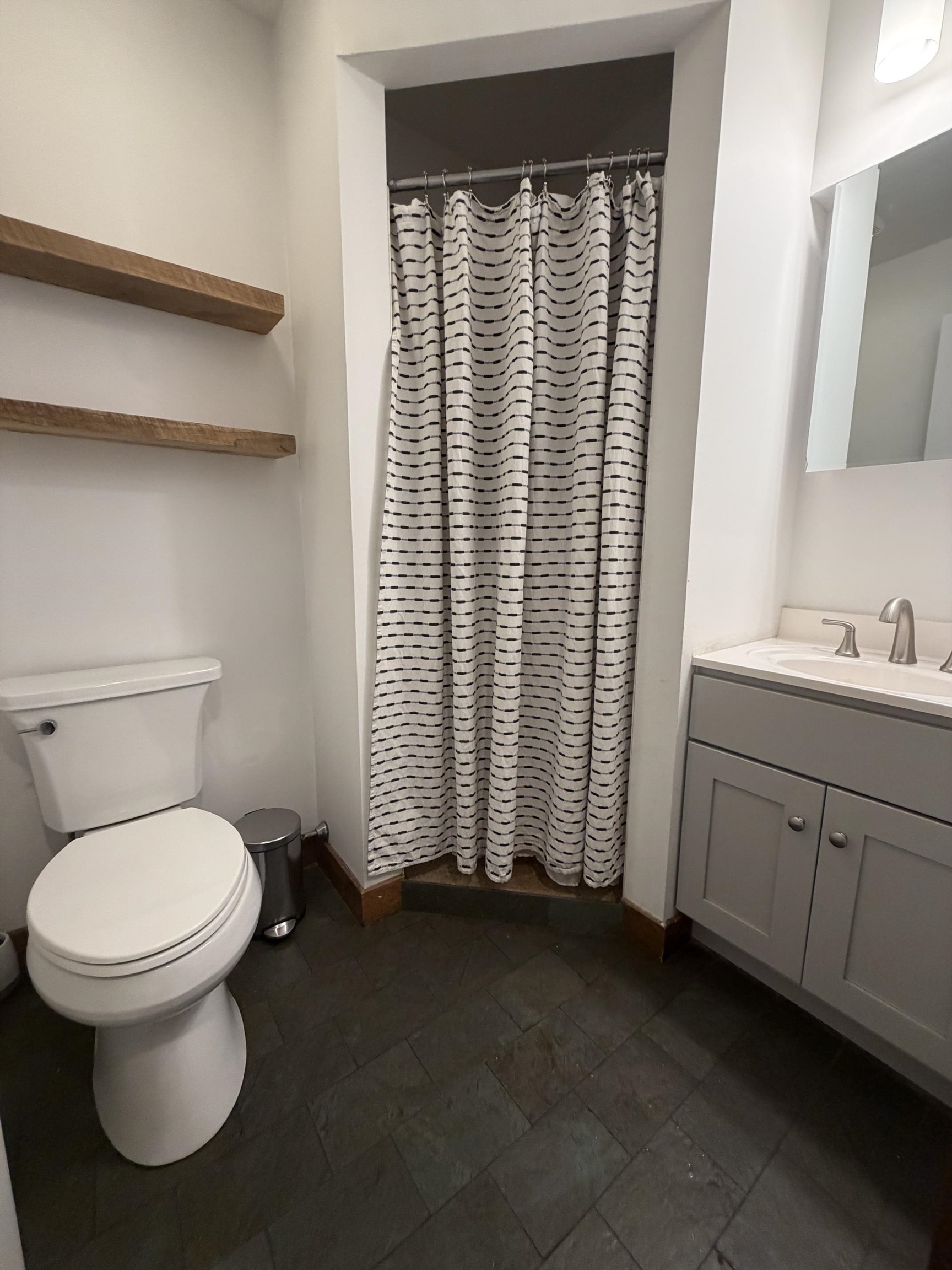 4604 Battleground Road Property Photo 23