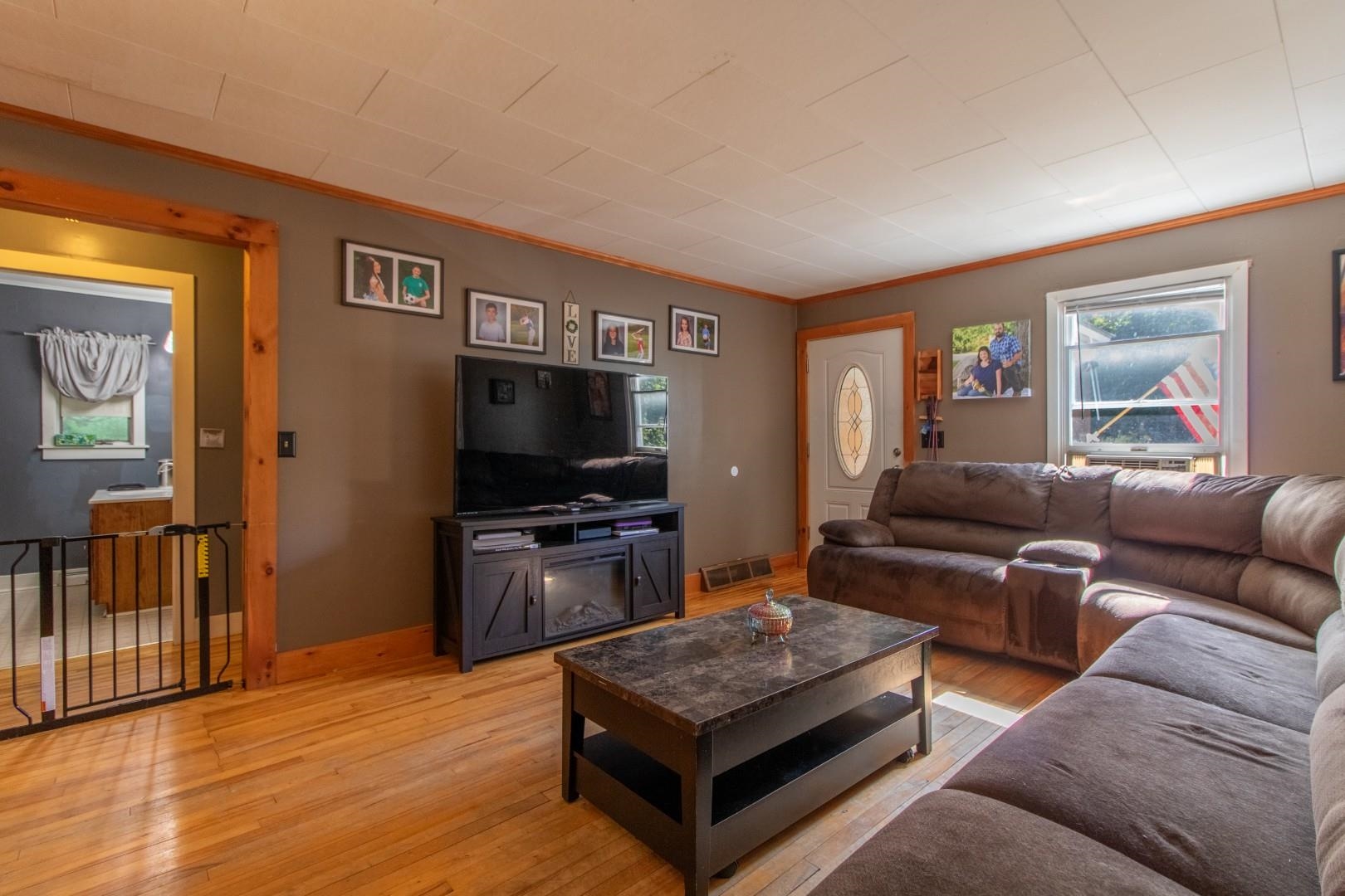 281 Sunset Terrace Property Photo 5