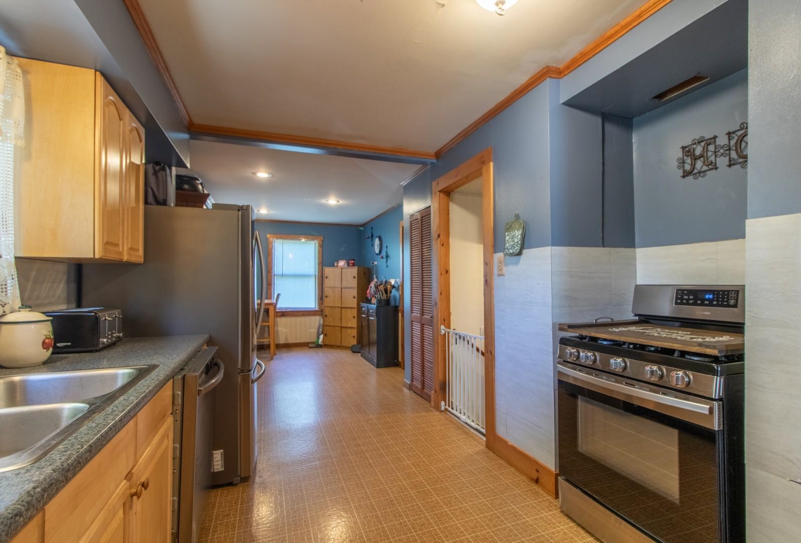 281 Sunset Terrace Property Photo 9