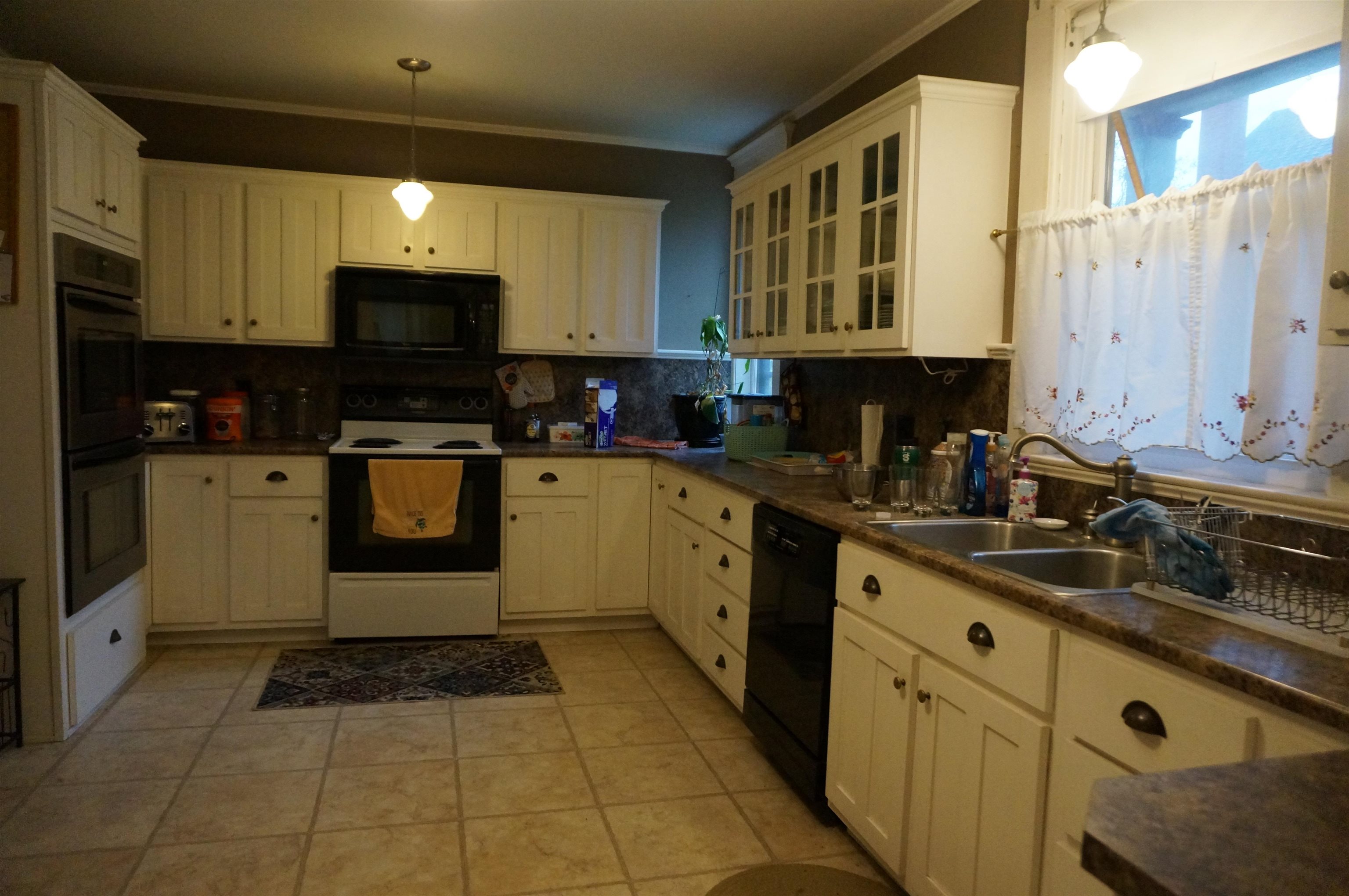 77 Webster Street Property Photo 6