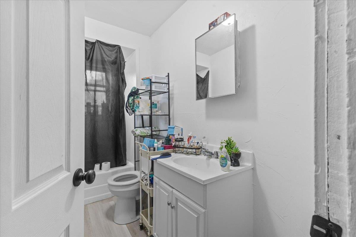 94 Mallets Bay Avenue Property Photo 38