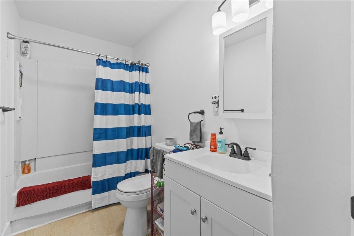 94 Mallets Bay Avenue Property Photo 56
