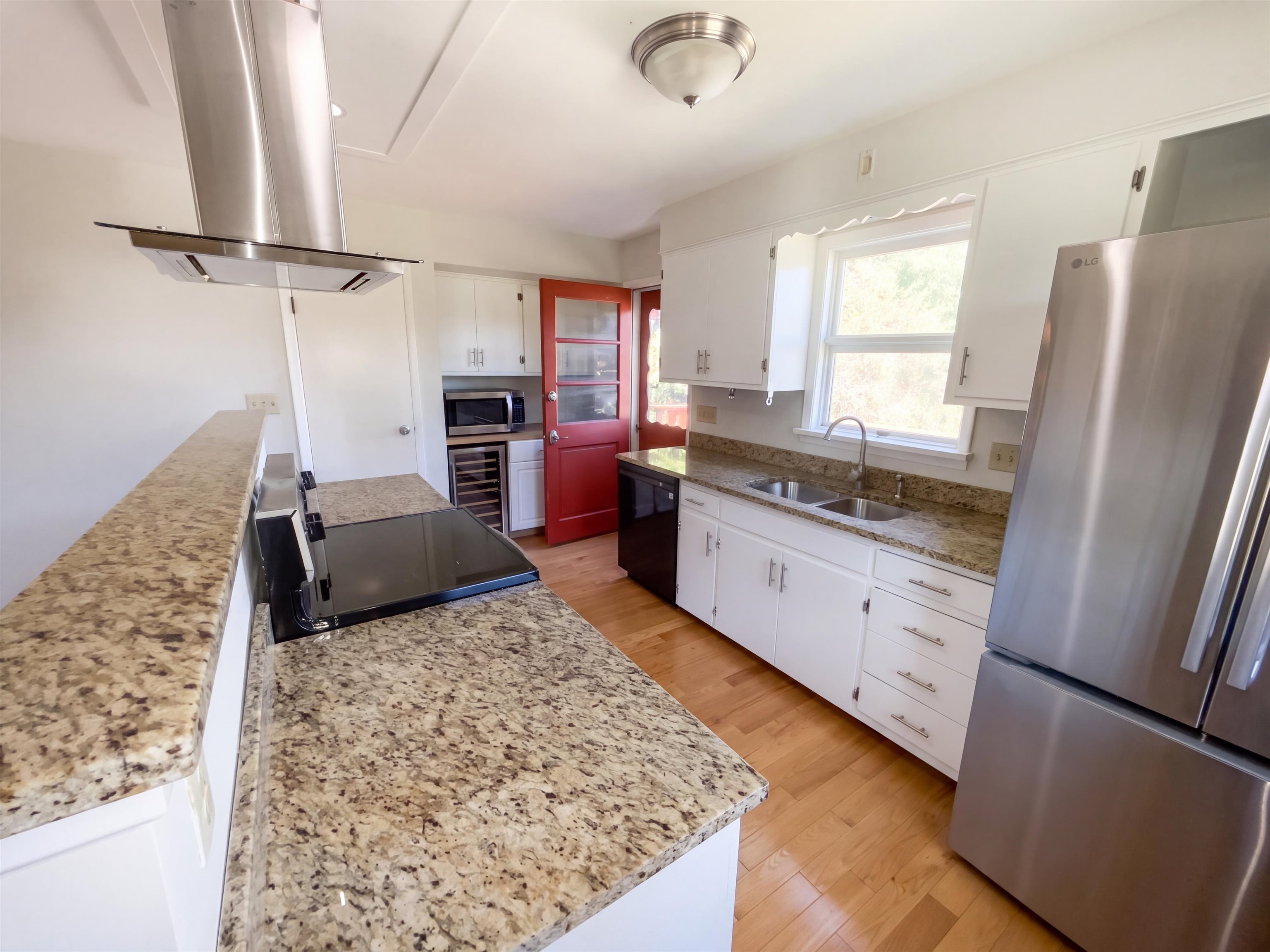 201 Fairview Street Property Photo 2
