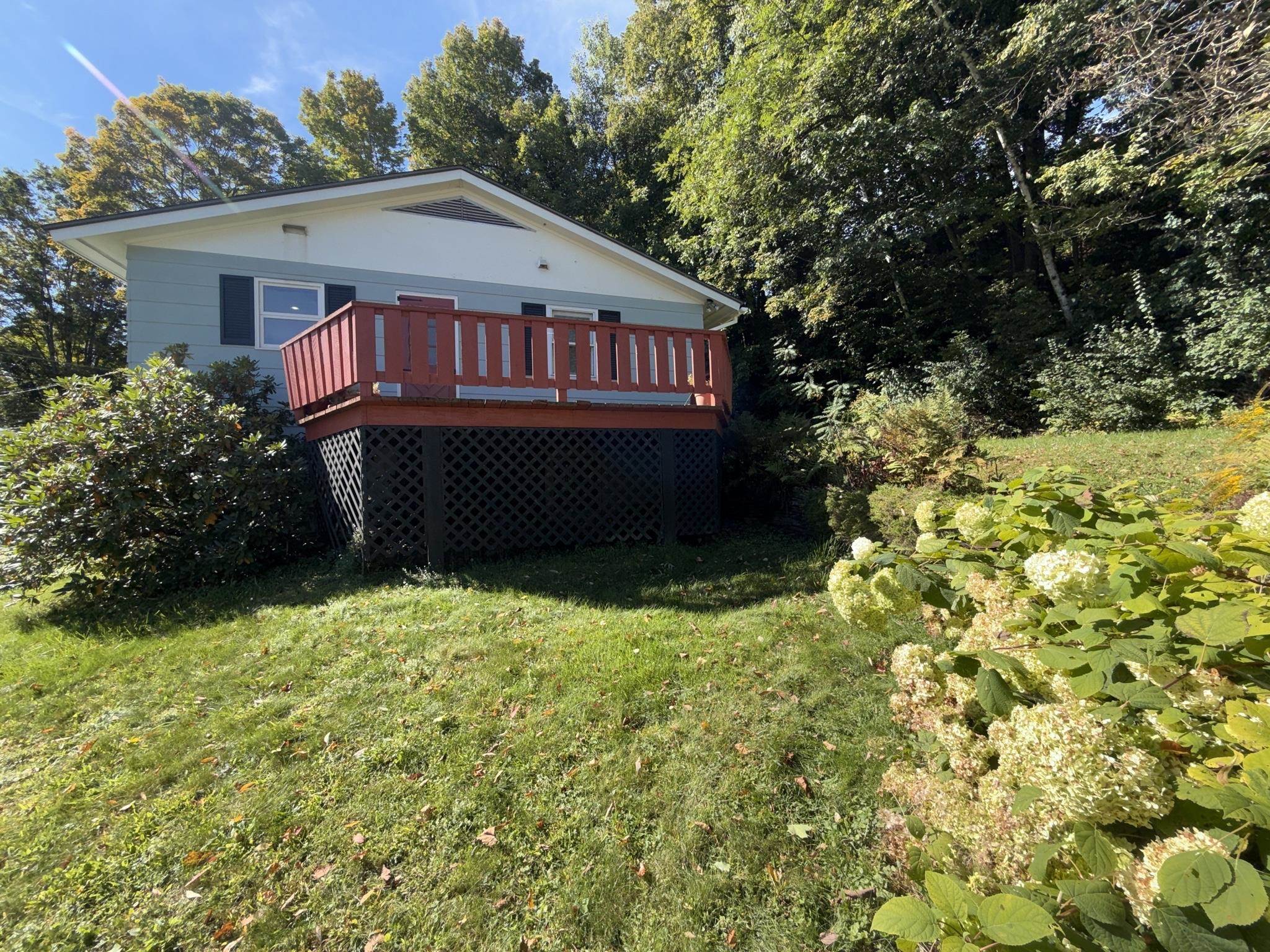 201 Fairview Street Property Photo 21