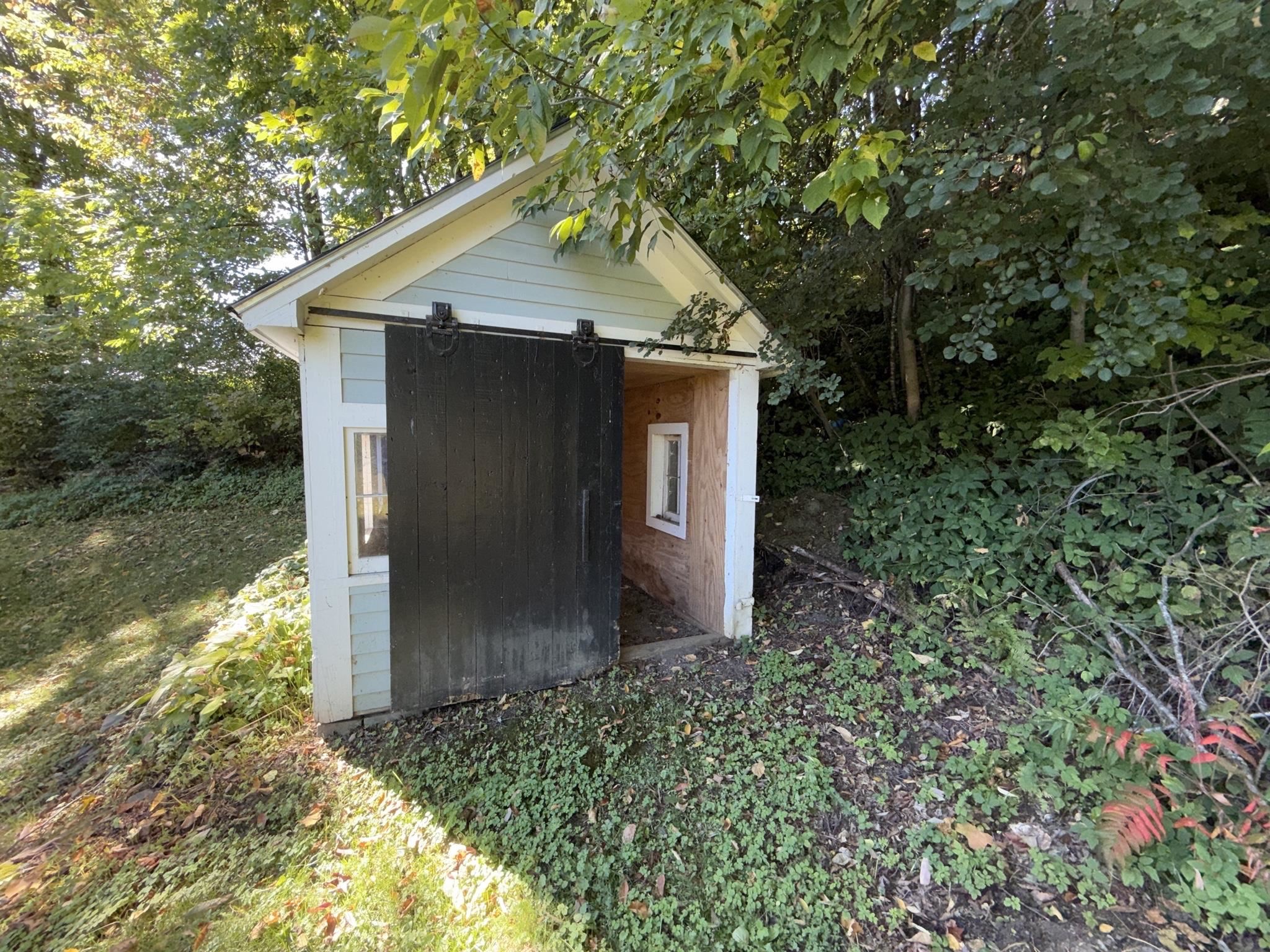 201 Fairview Street Property Photo 22
