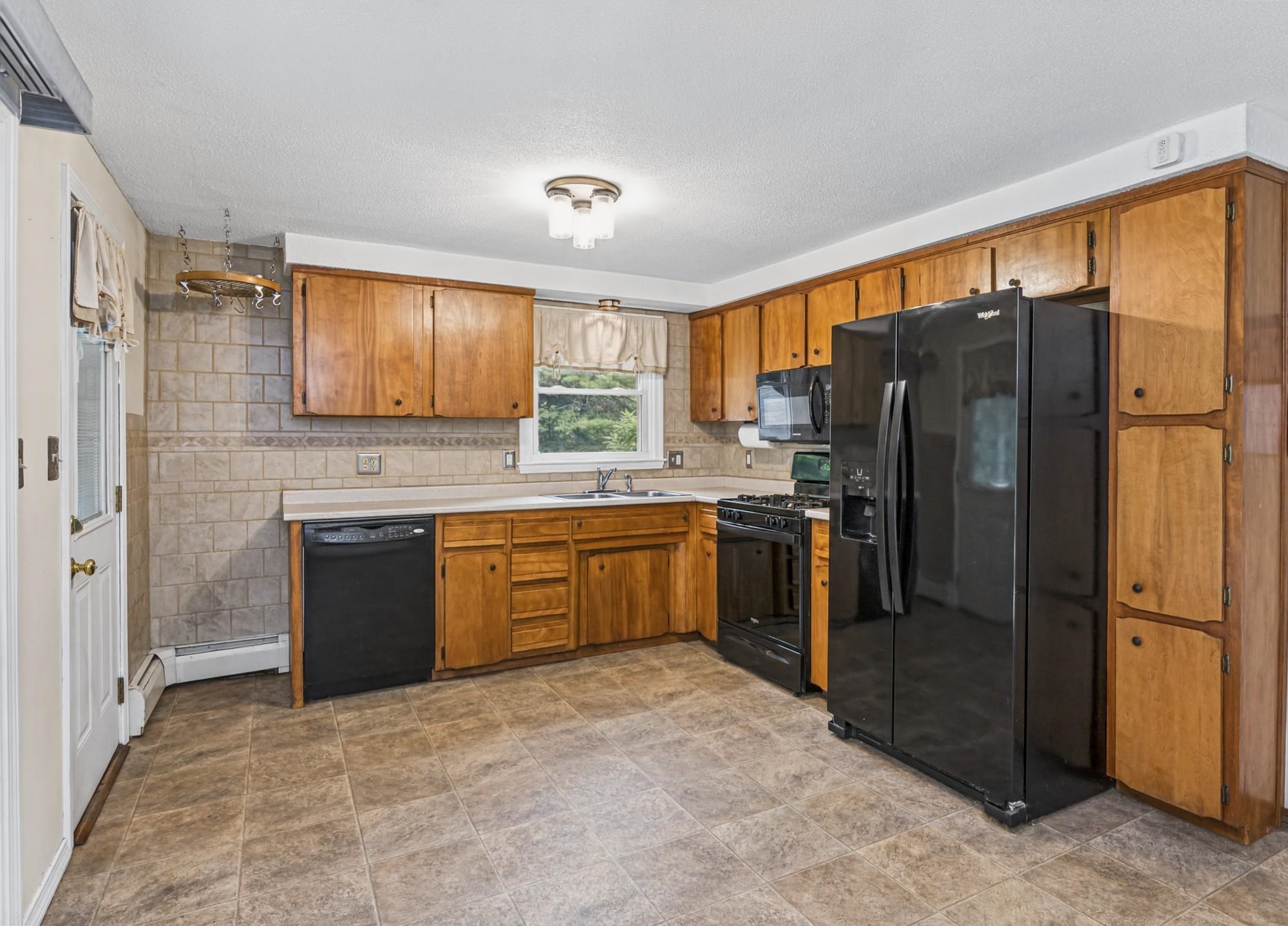 91 Conant Road Property Photo 30