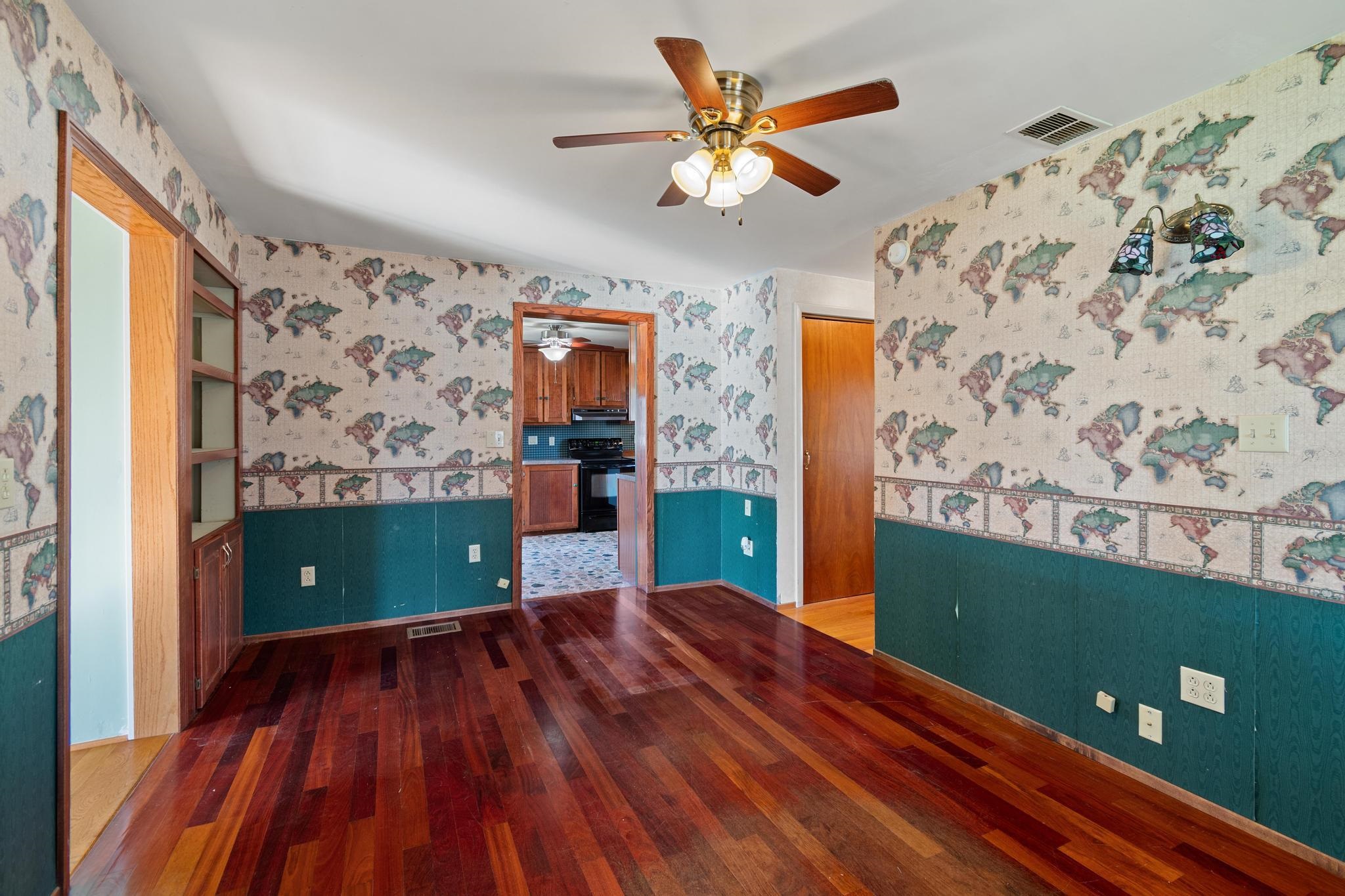 30 Pine Street Property Photo 6