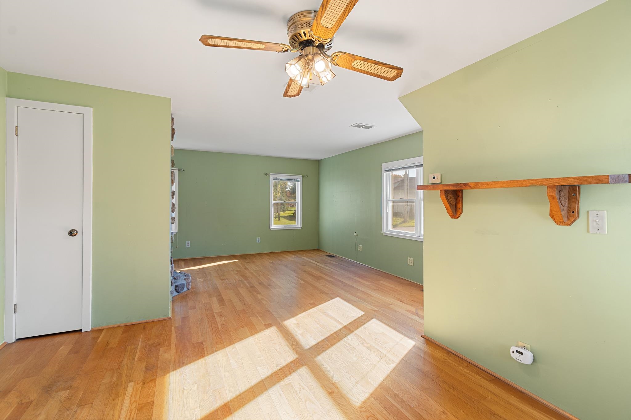 30 Pine Street Property Photo 12