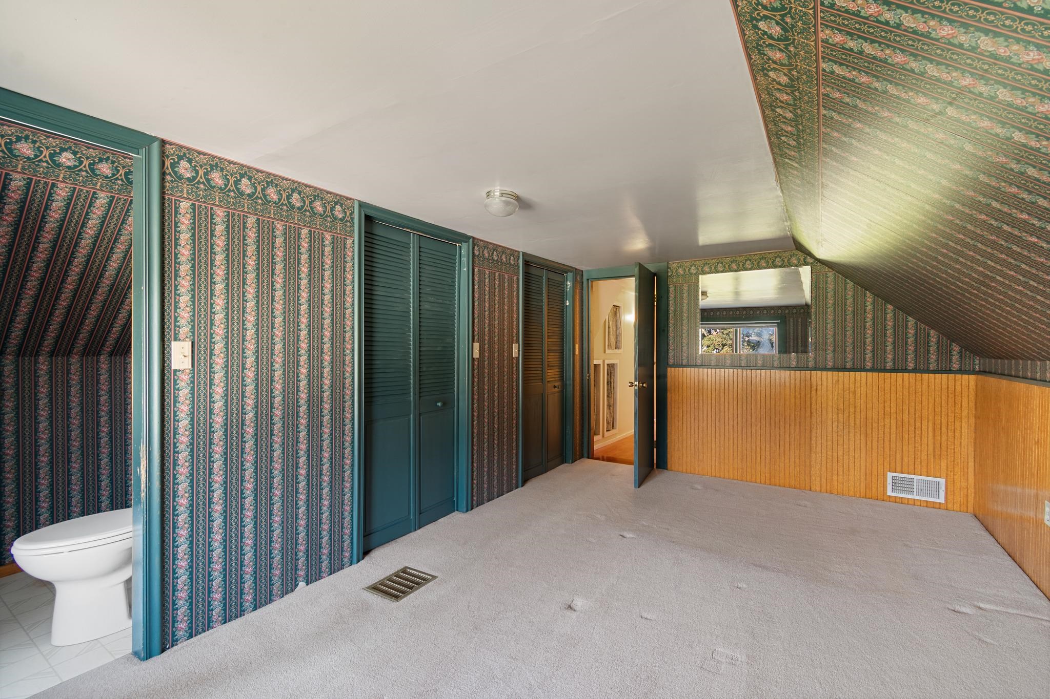 30 Pine Street Property Photo 22