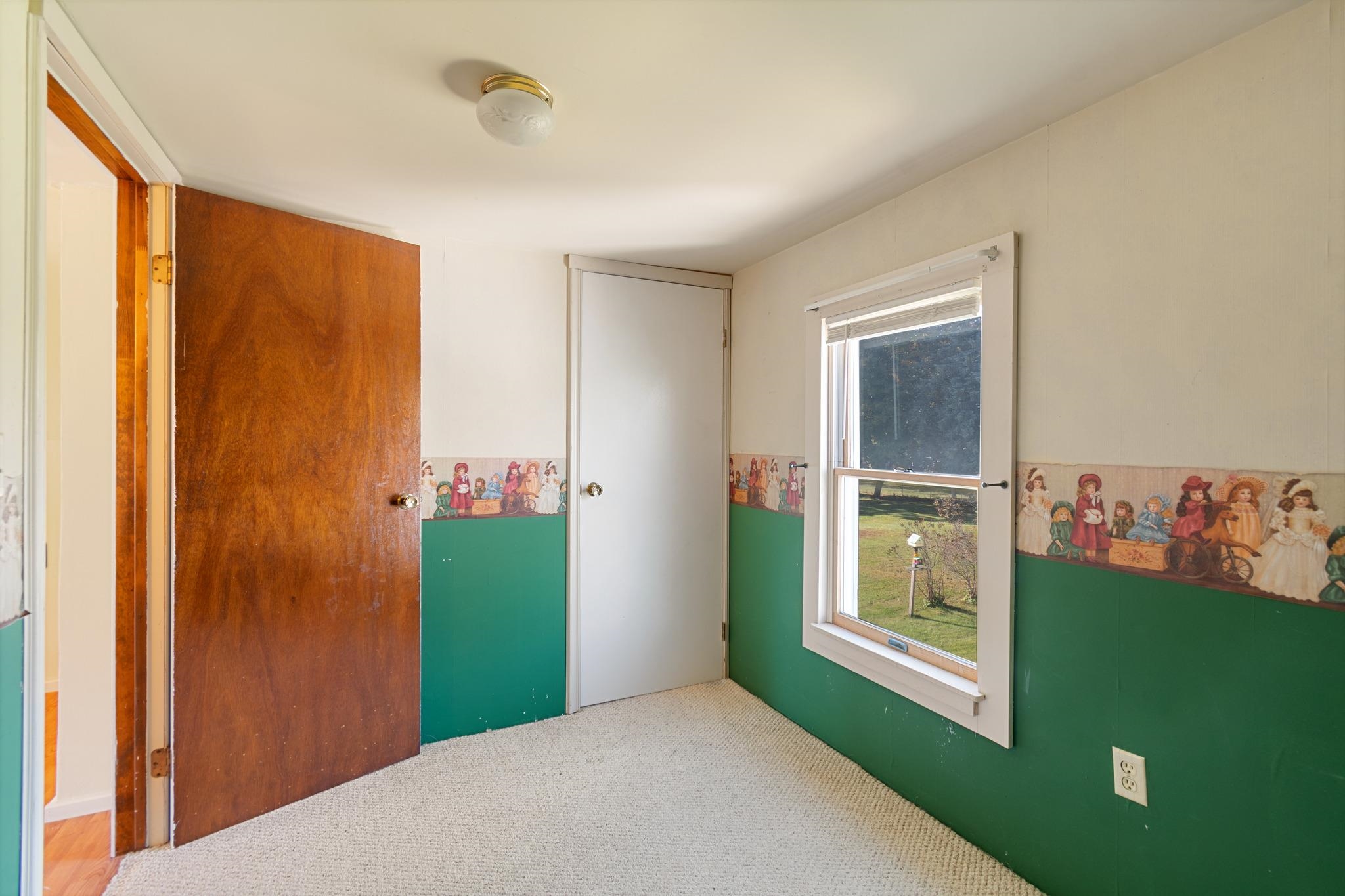 30 Pine Street Property Photo 26