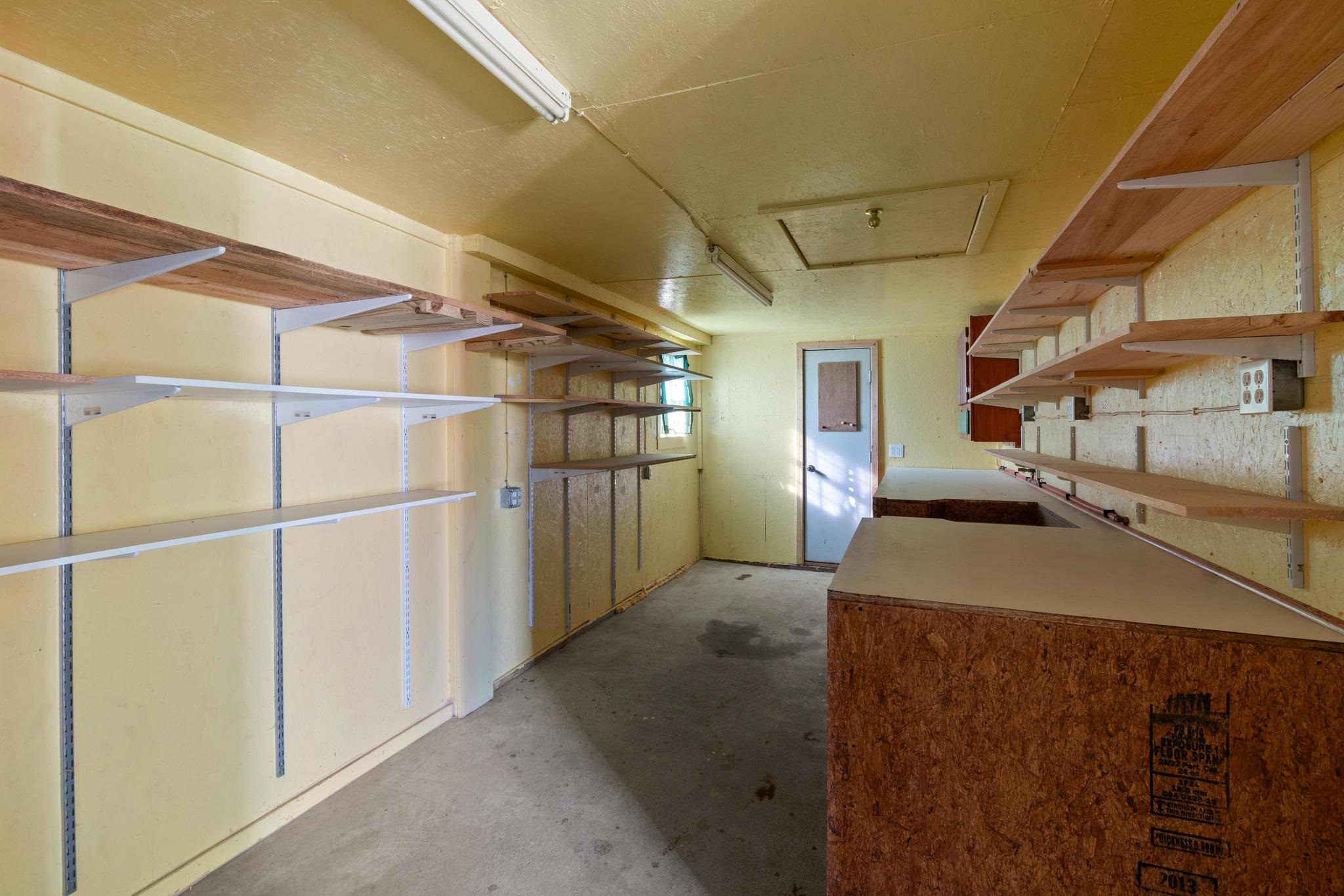 30 Pine Street Property Photo 28