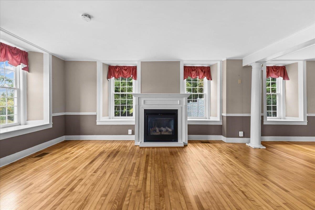 383 St. Albans Road Property Photo 28
