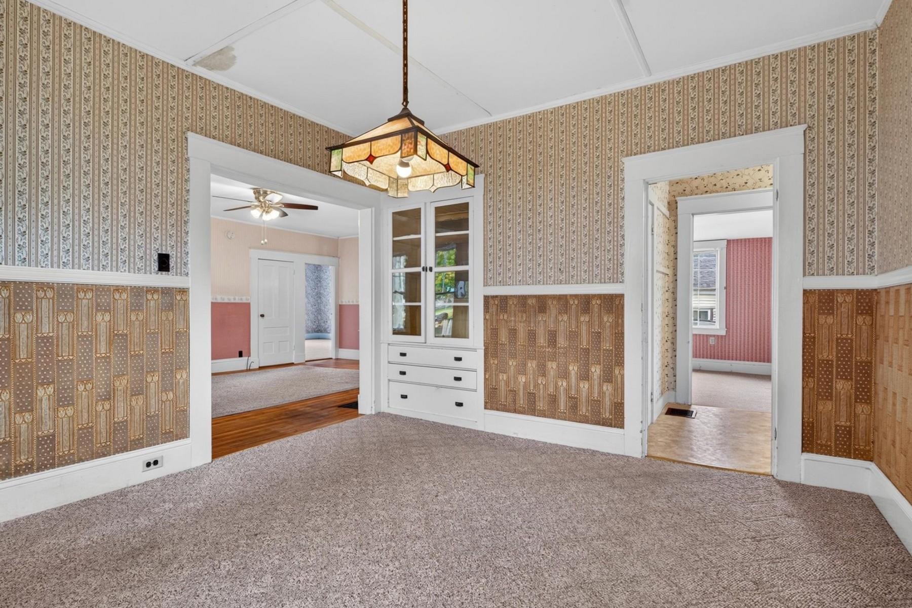 60 Depot Street Property Photo 12