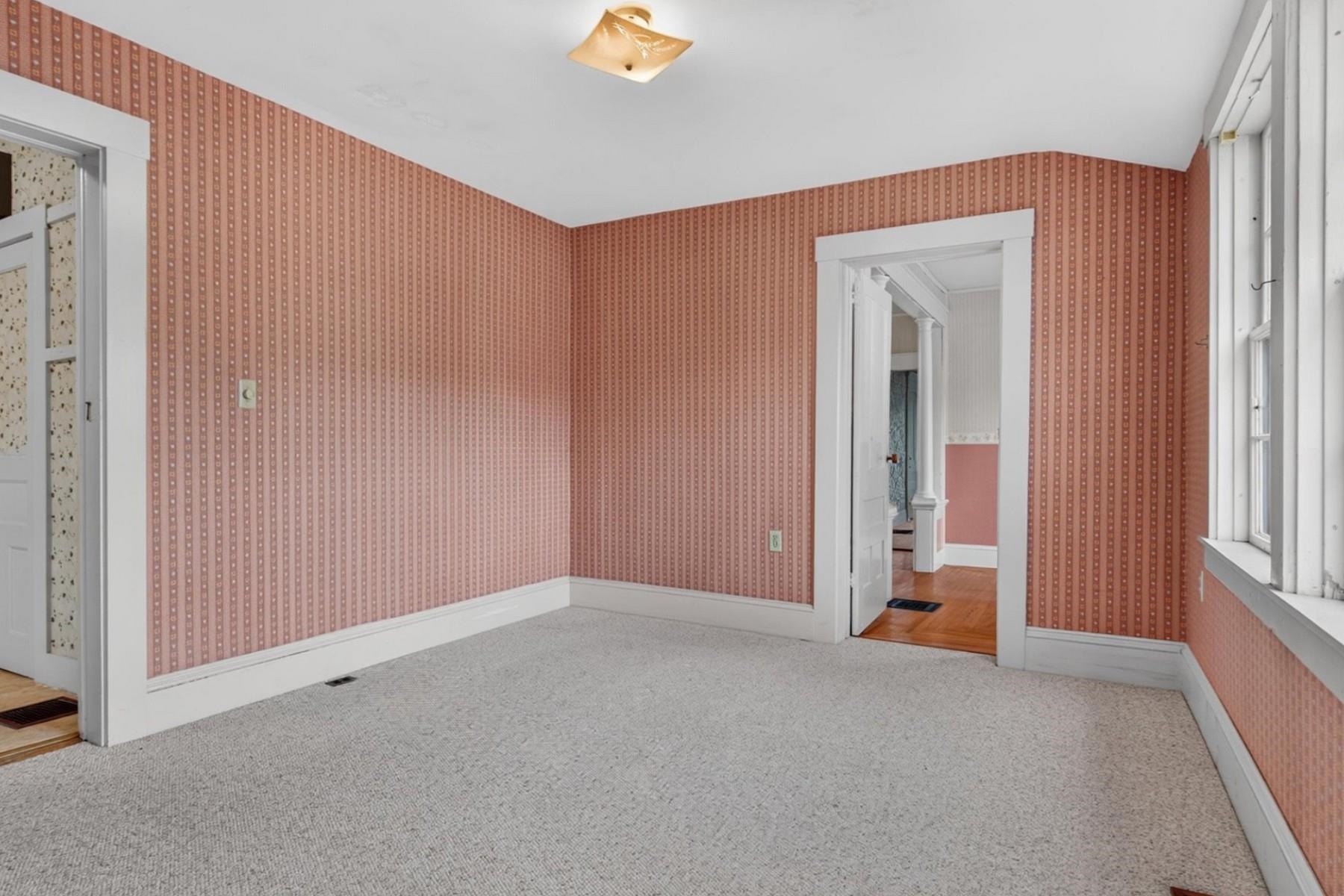 60 Depot Street Property Photo 20