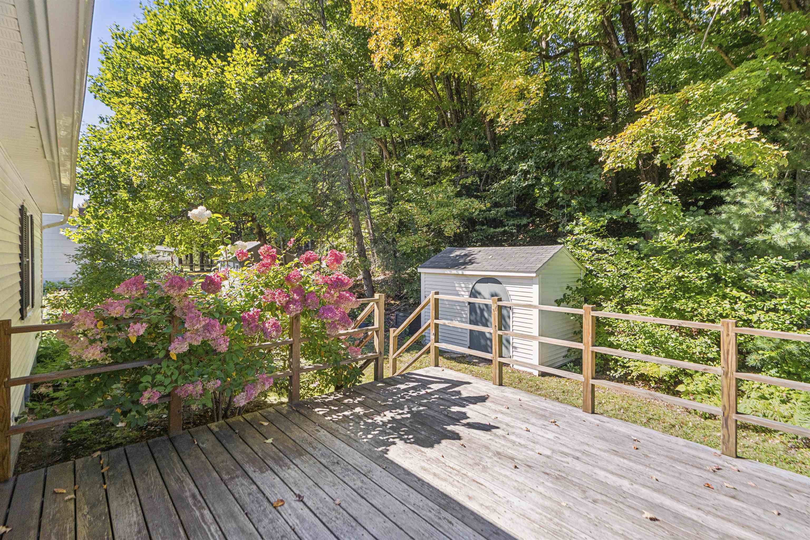 1474 Hartford Avenue Property Photo 4