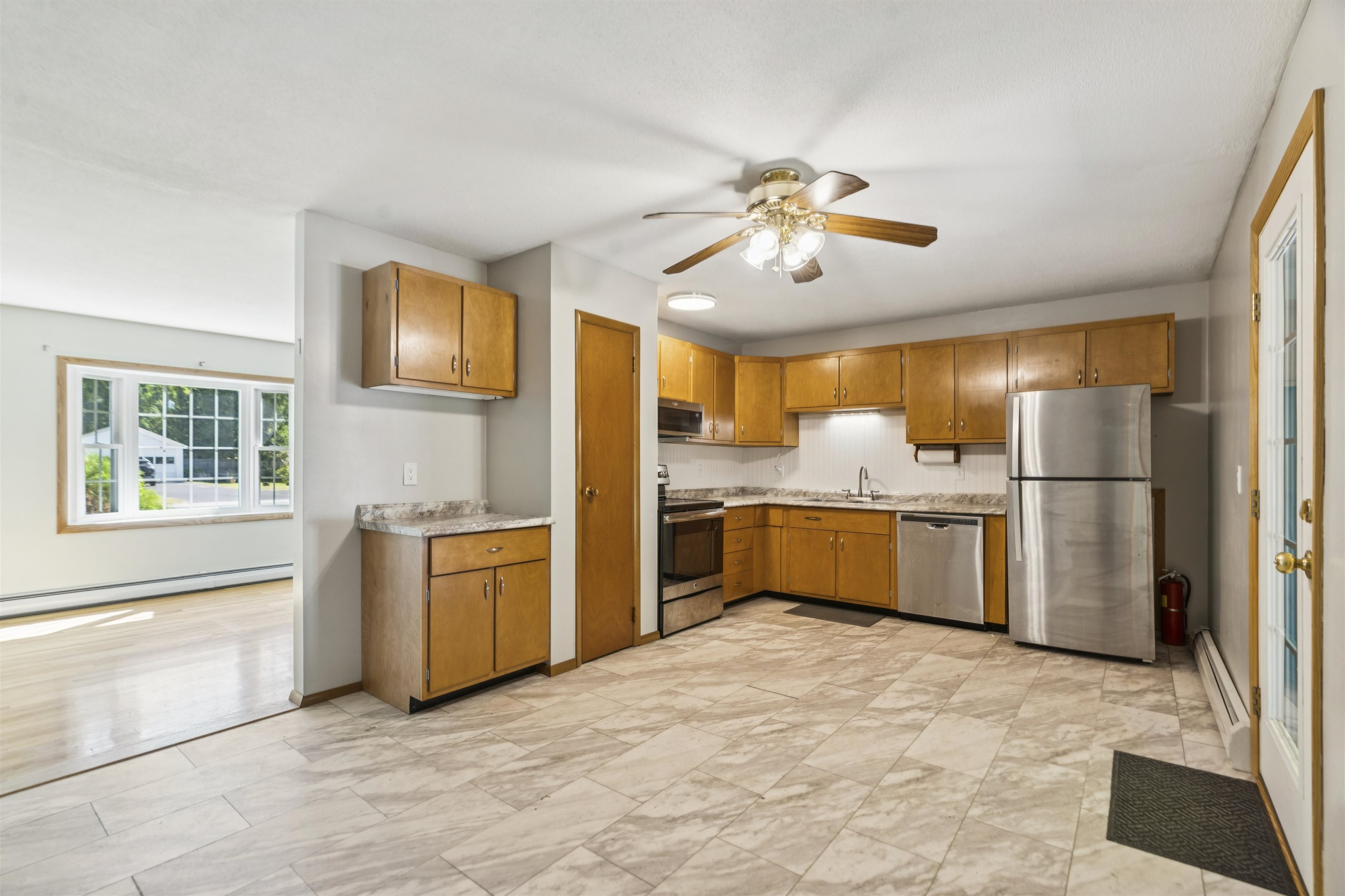 1474 Hartford Avenue Property Photo 10