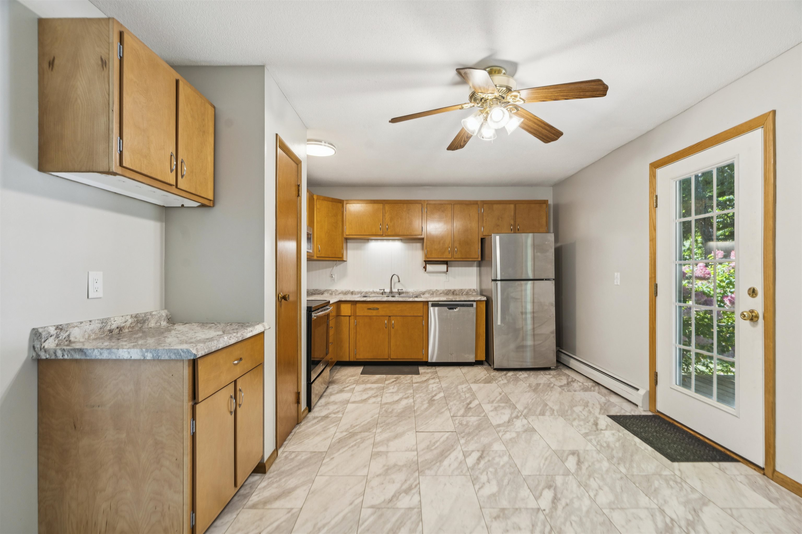 1474 Hartford Avenue Property Photo 14