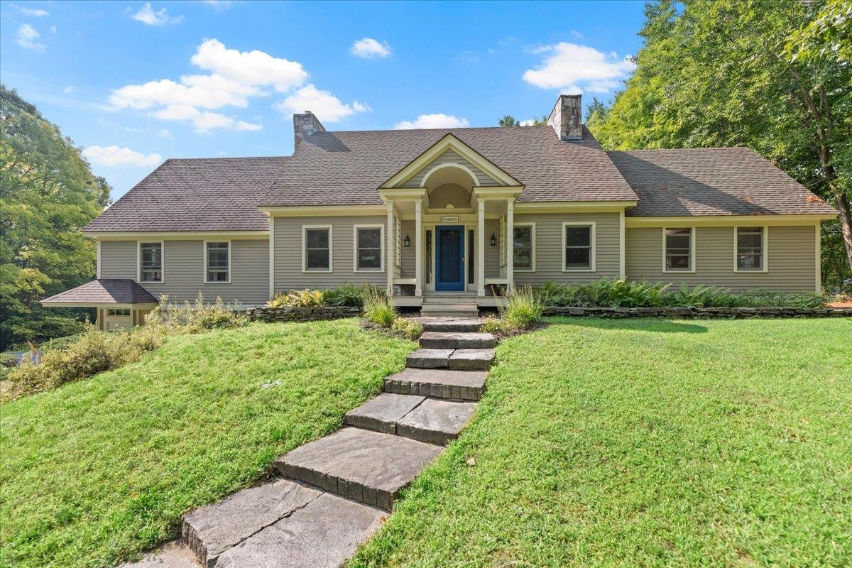 235 Birch Grove Property Photo 4