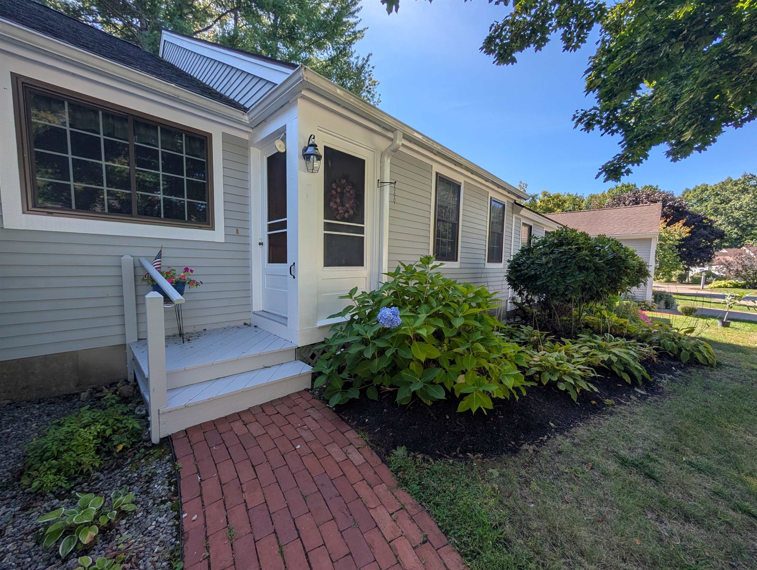 7 Tanglewood Lane Property Photo 2