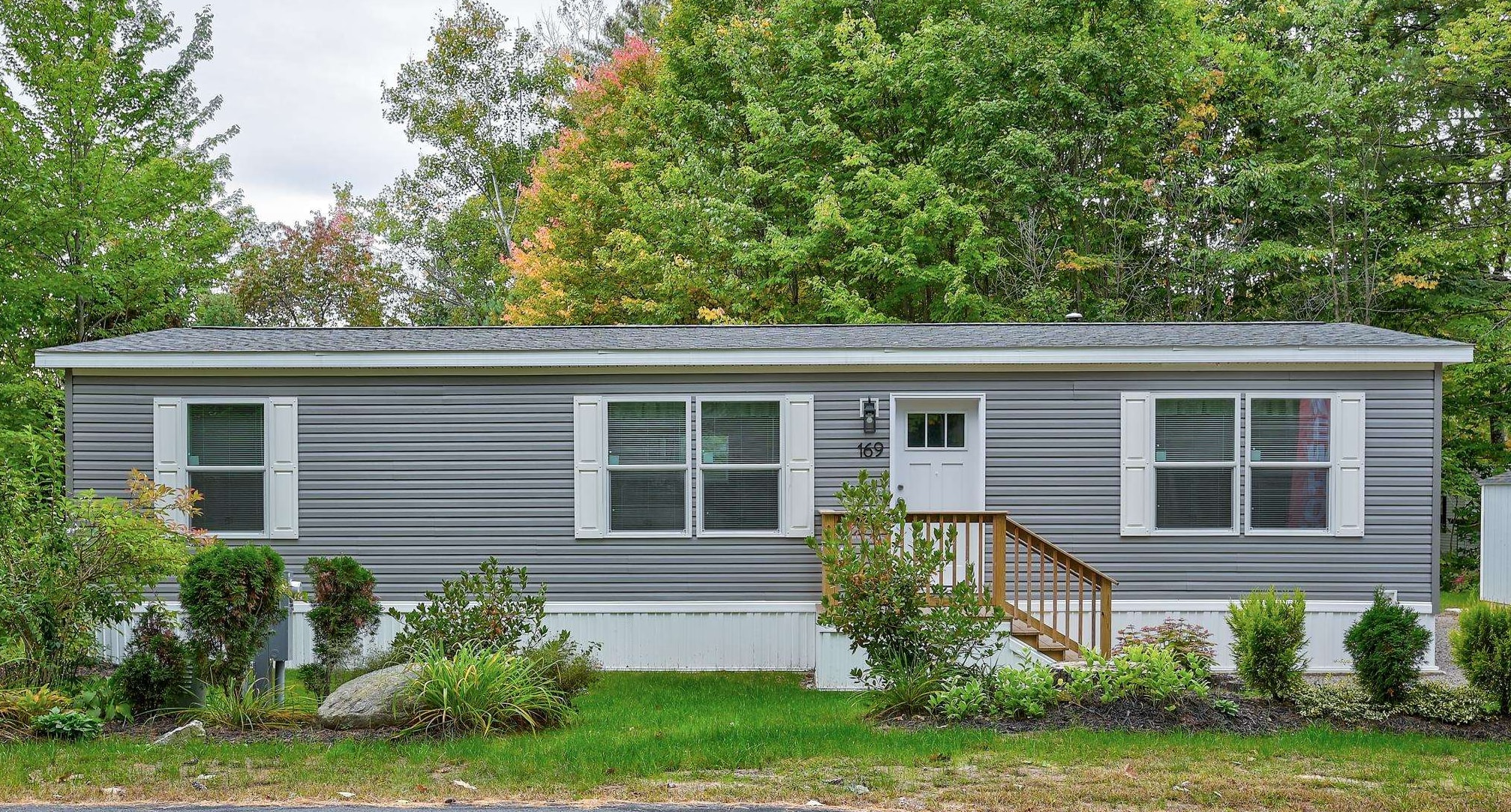 169 Mountainvale Drive Property Photo 1