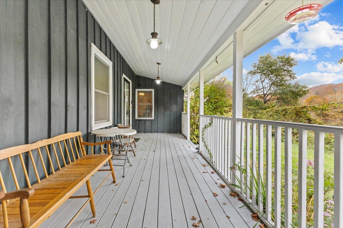 252 Spring Road Property Photo 8