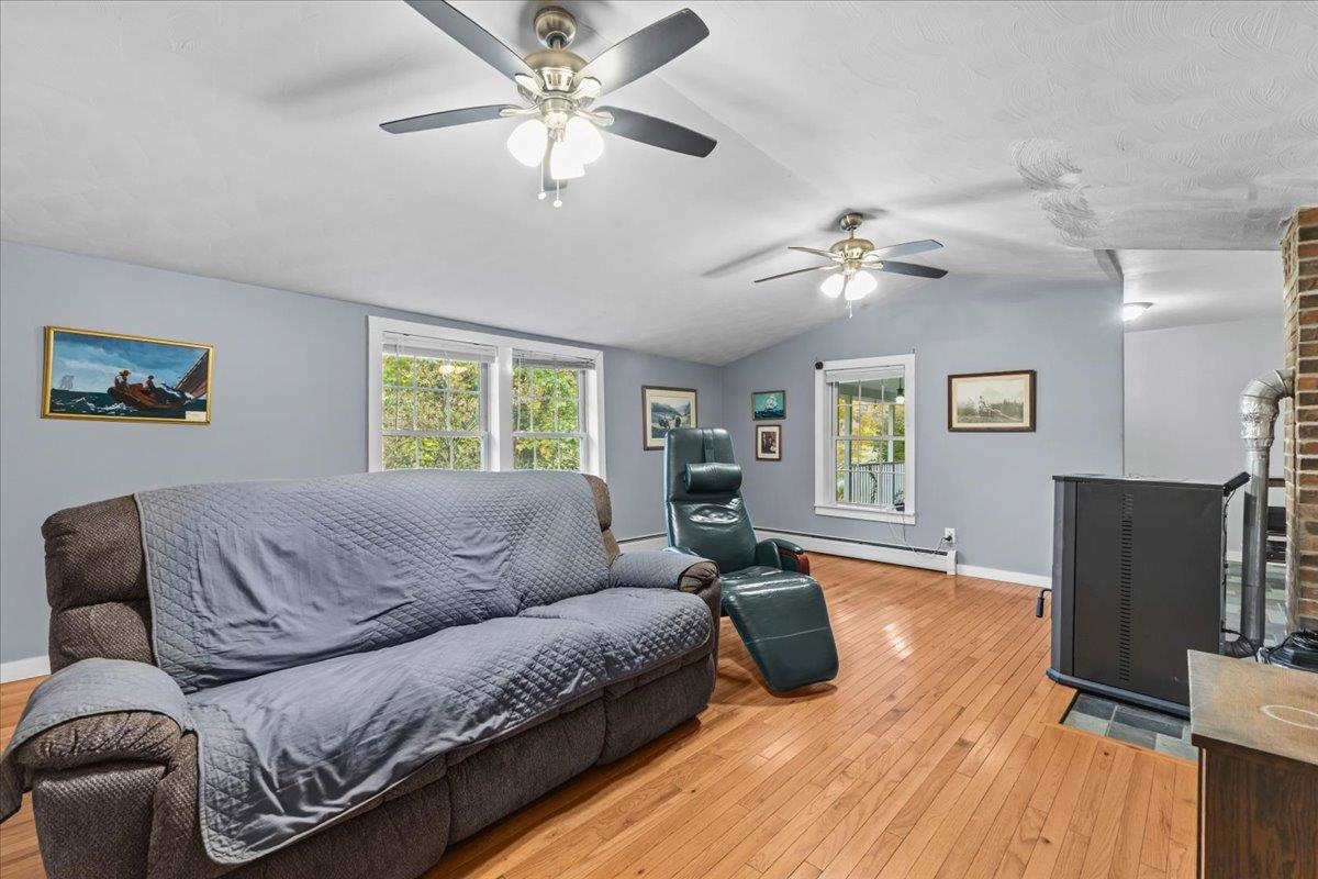 252 Spring Road Property Photo 18