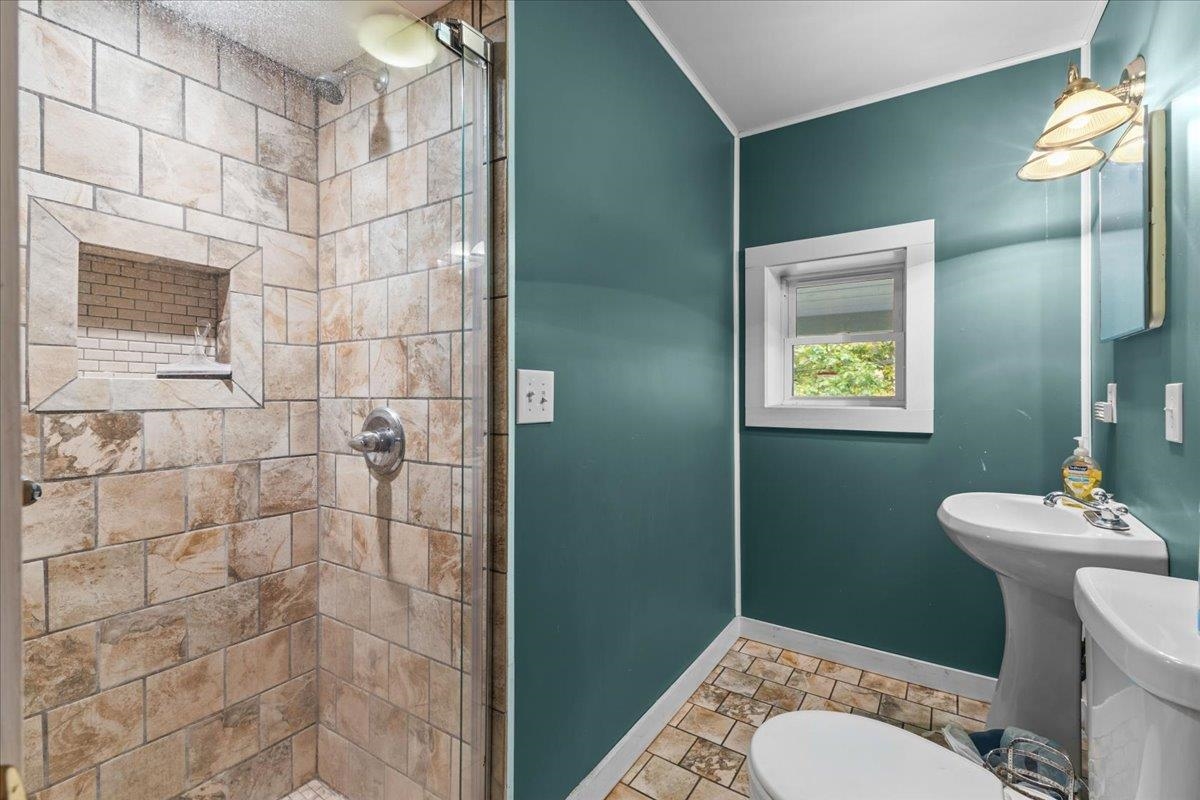 252 Spring Road Property Photo 29