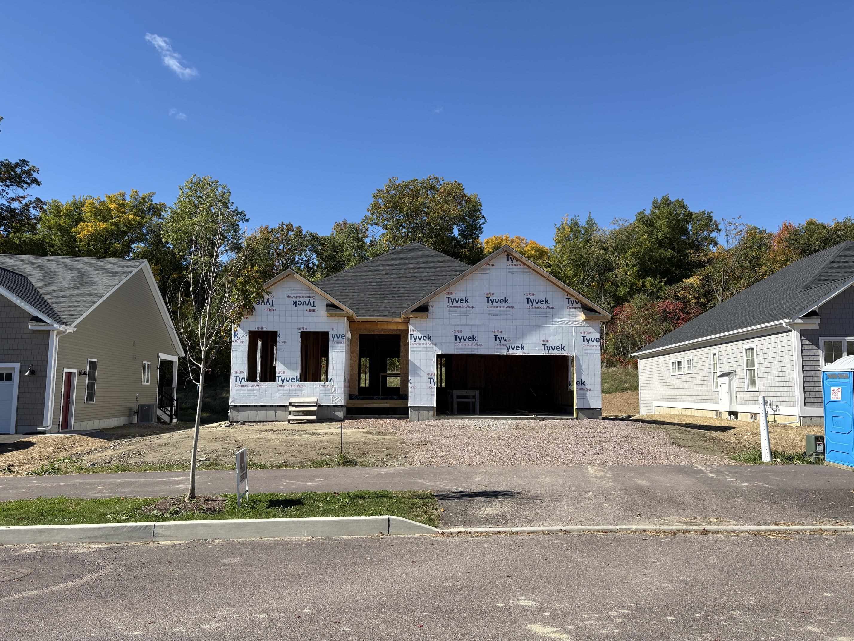 196 Larrow Drive Property Photo 2