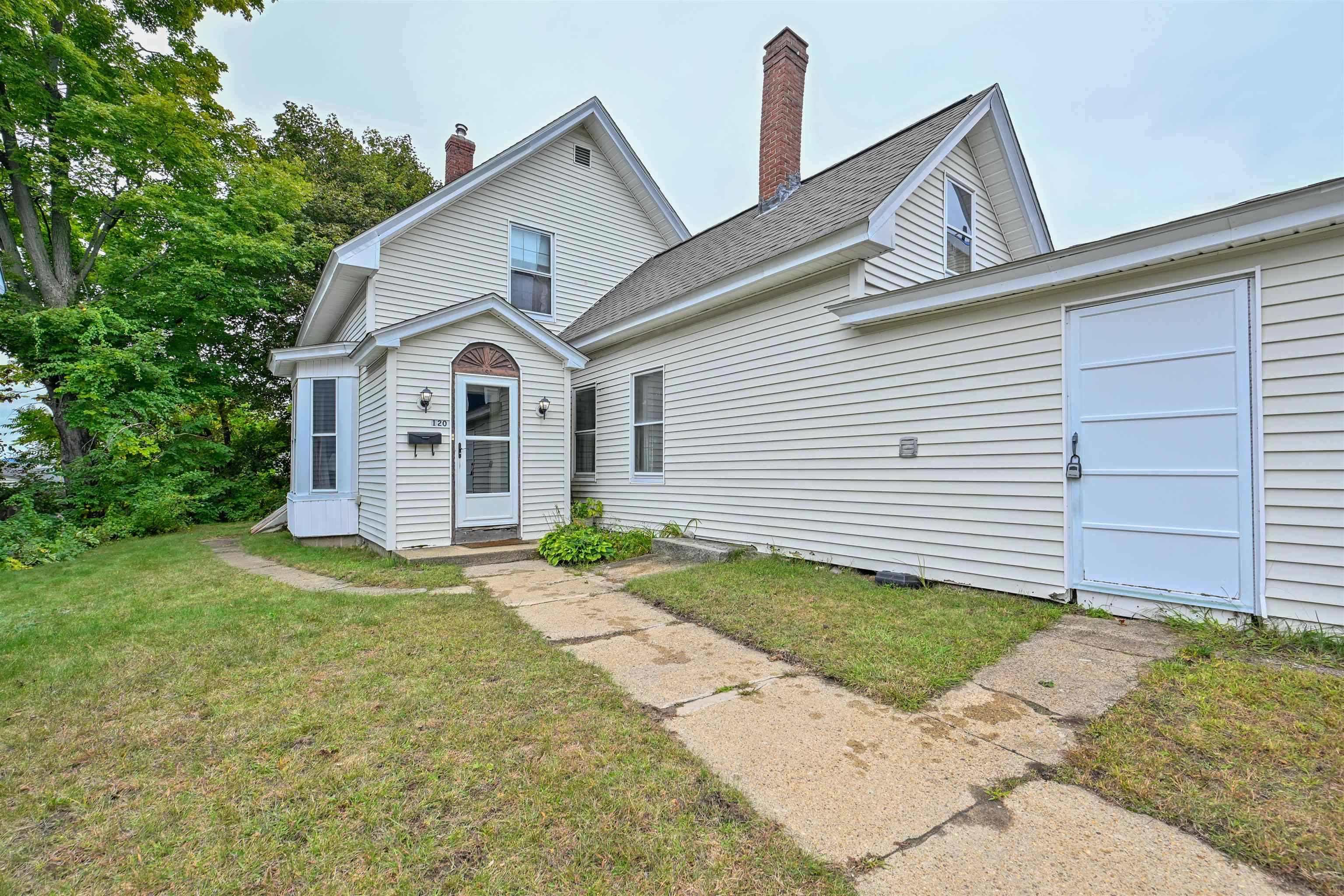 120 Ashland Street Property Photo 1