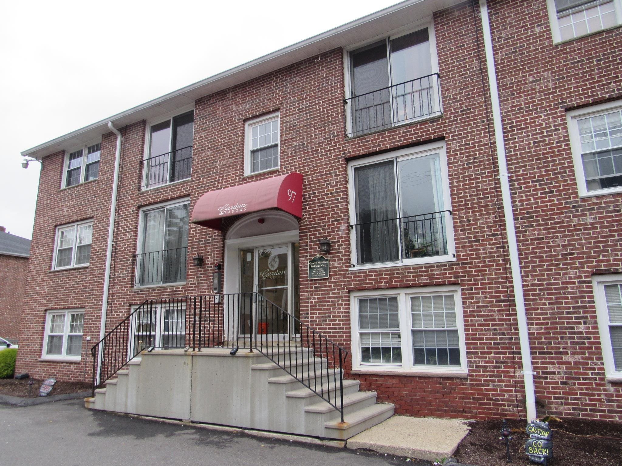97 East Broadway Property Photo 1