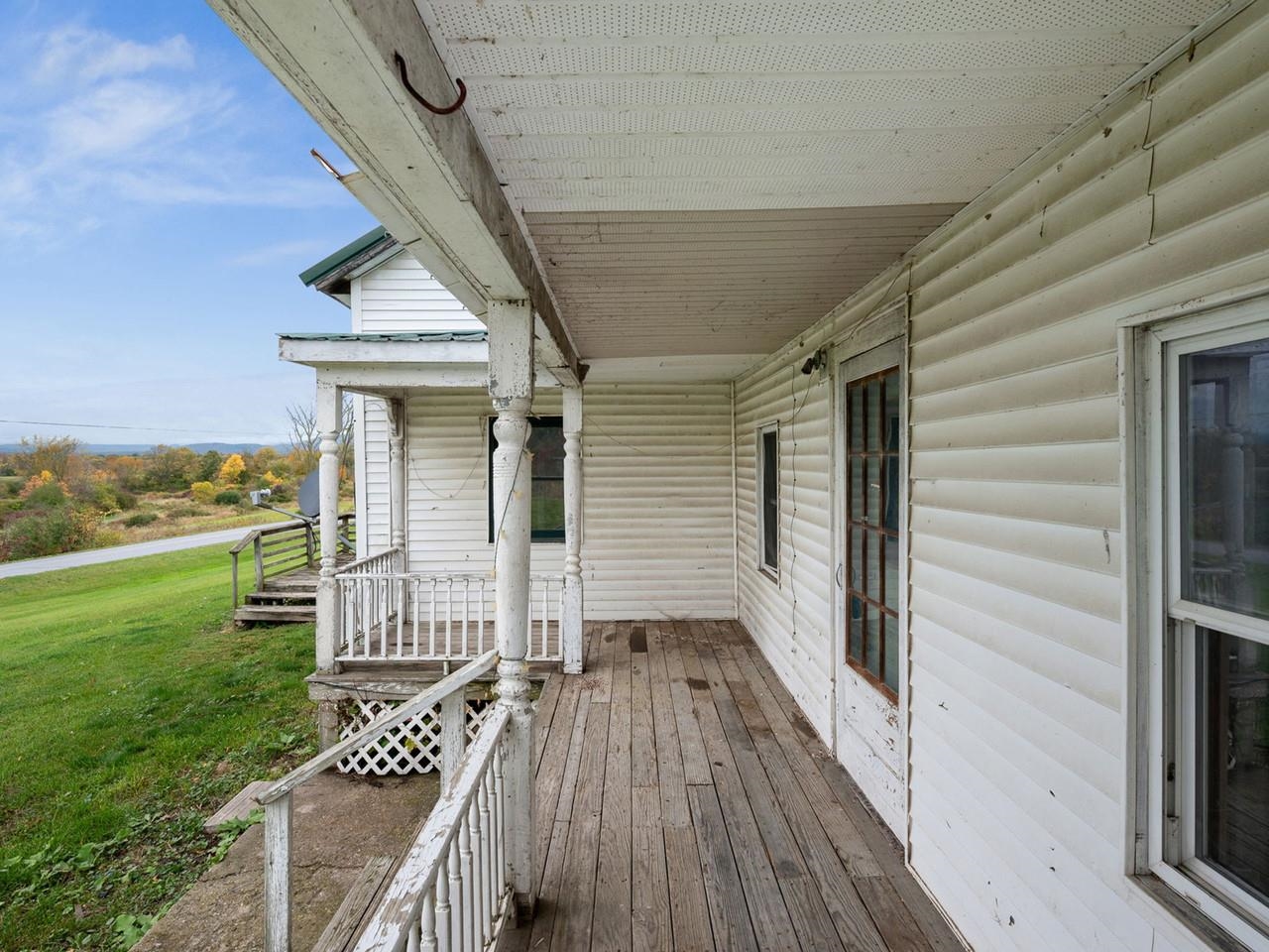 2283 Jersey Street South Property Photo 4