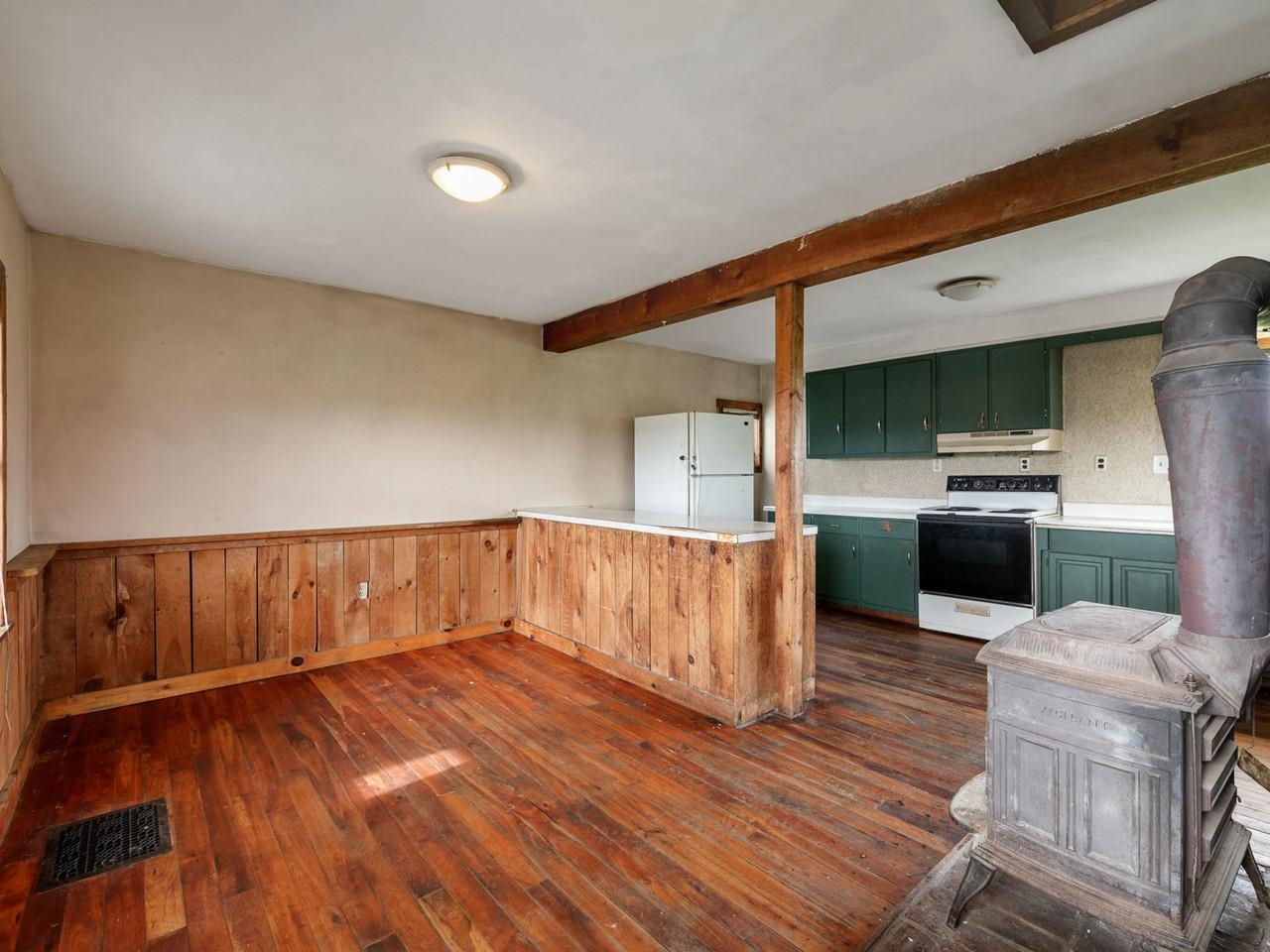 2283 Jersey Street South Property Photo 5