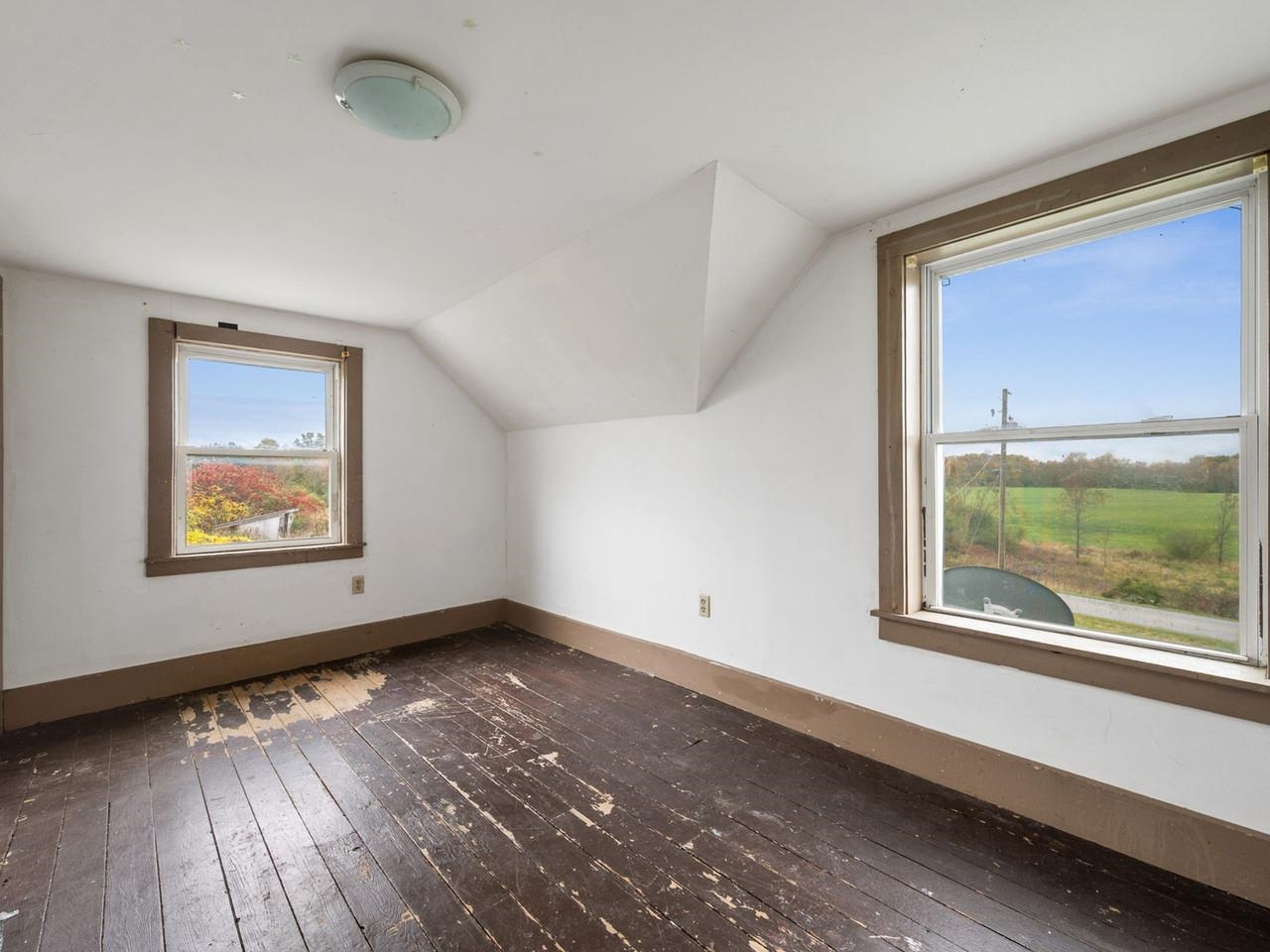 2283 Jersey Street South Property Photo 22