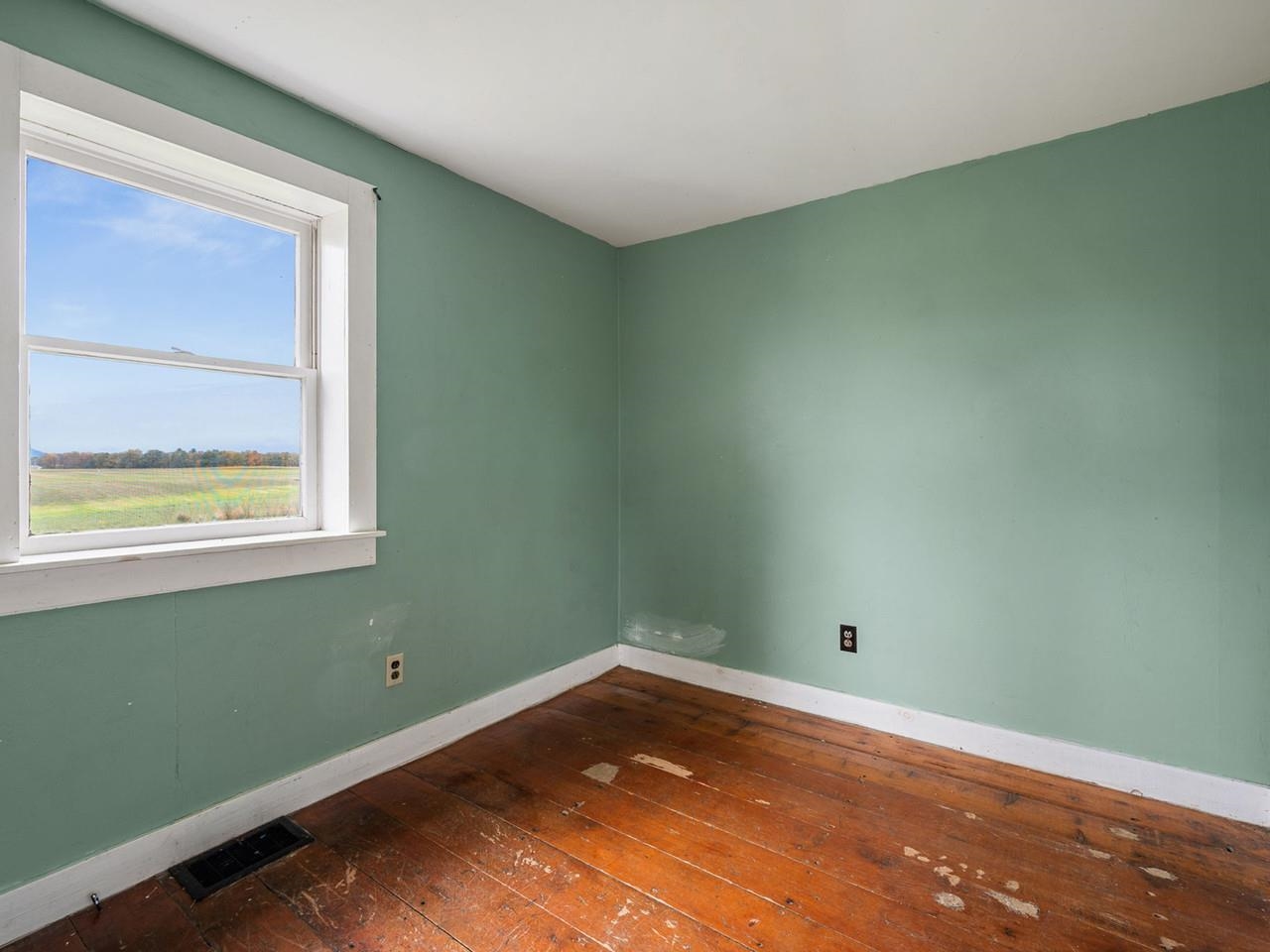 2283 Jersey Street South Property Photo 34