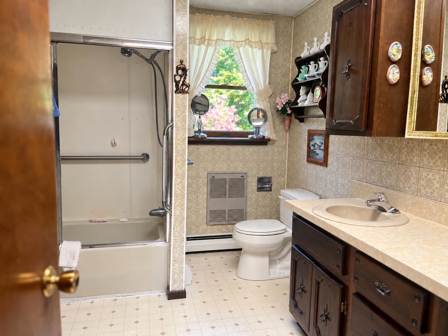104 Kennison Road Property Photo 12