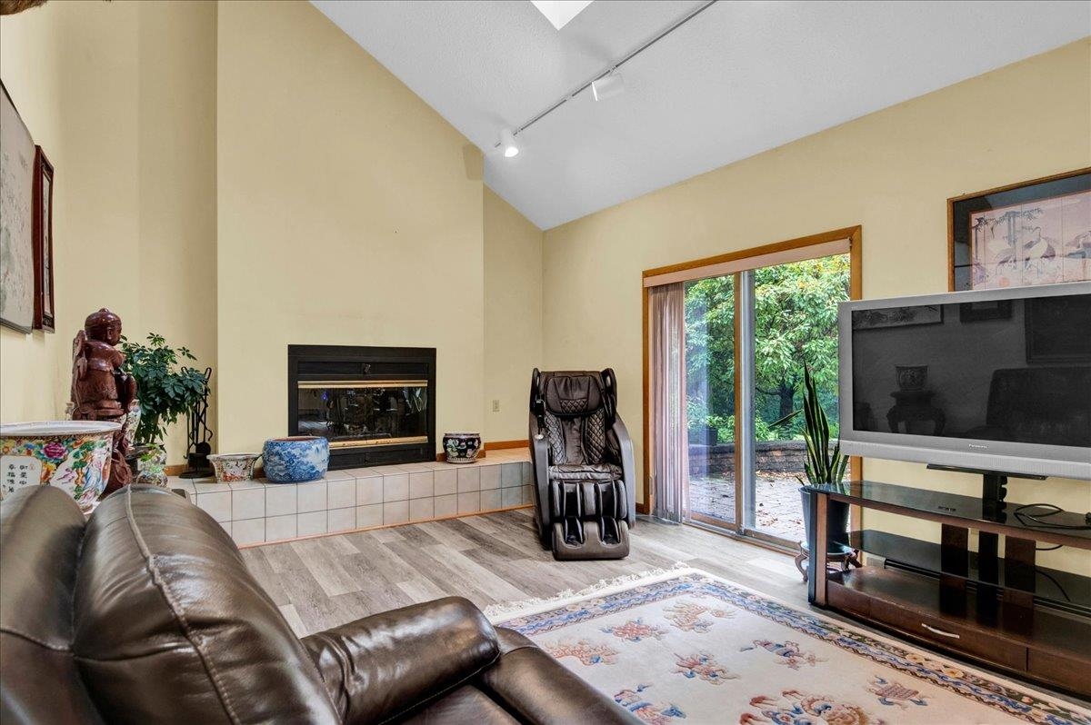 63 Phillip Lane Property Photo 10