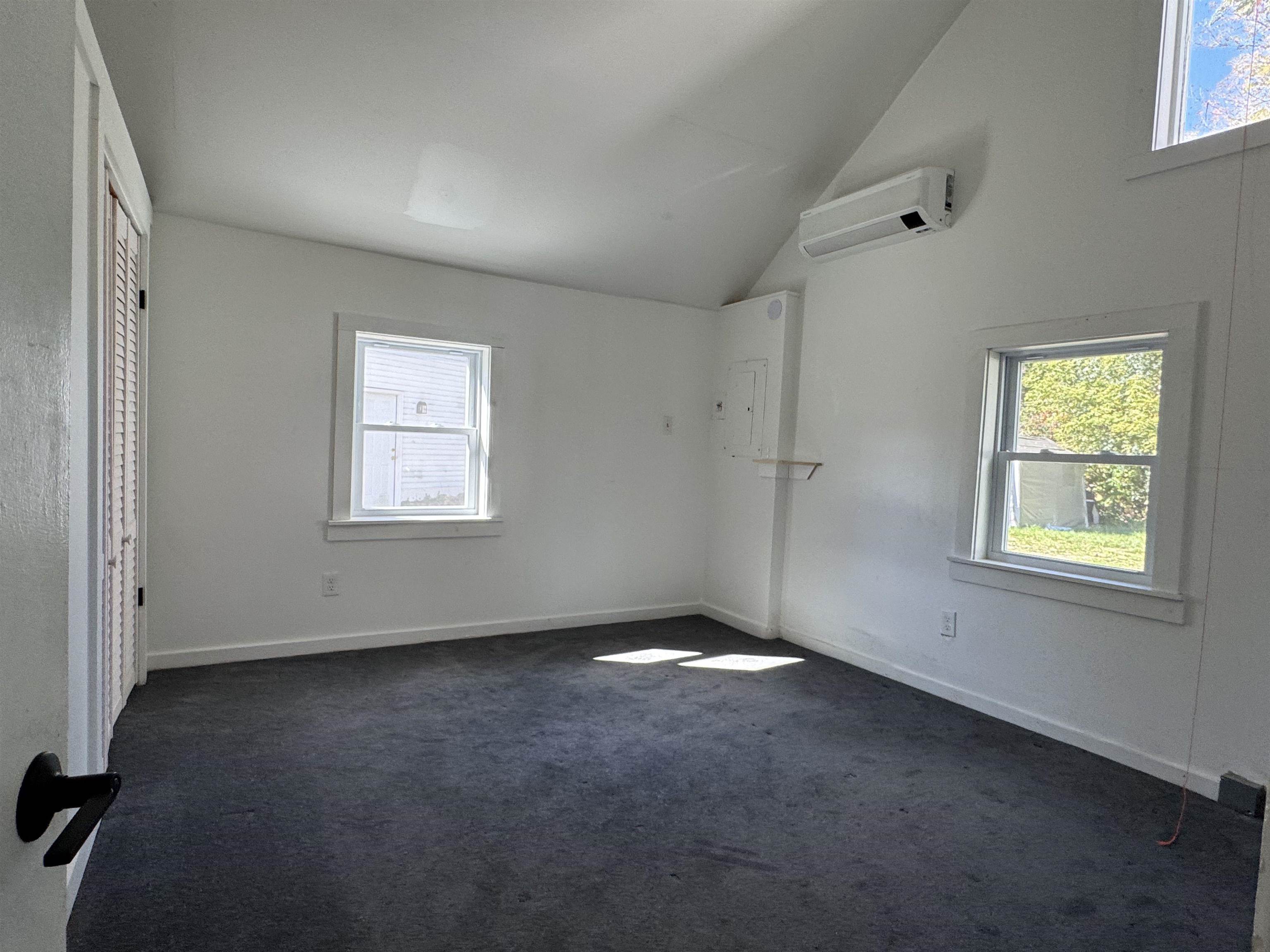 6229 Main Street Property Photo 8