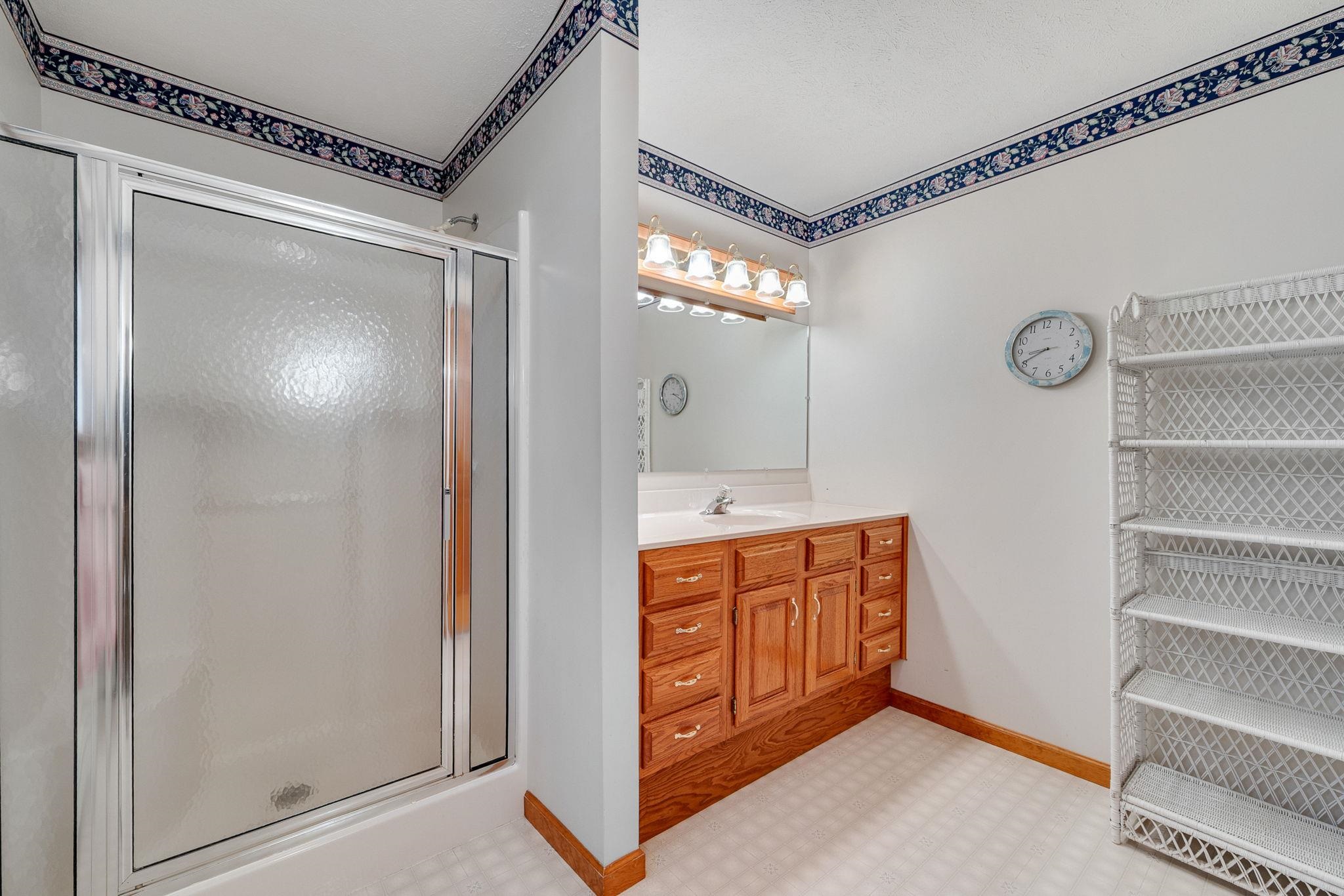 16 Summit Place Property Photo 33