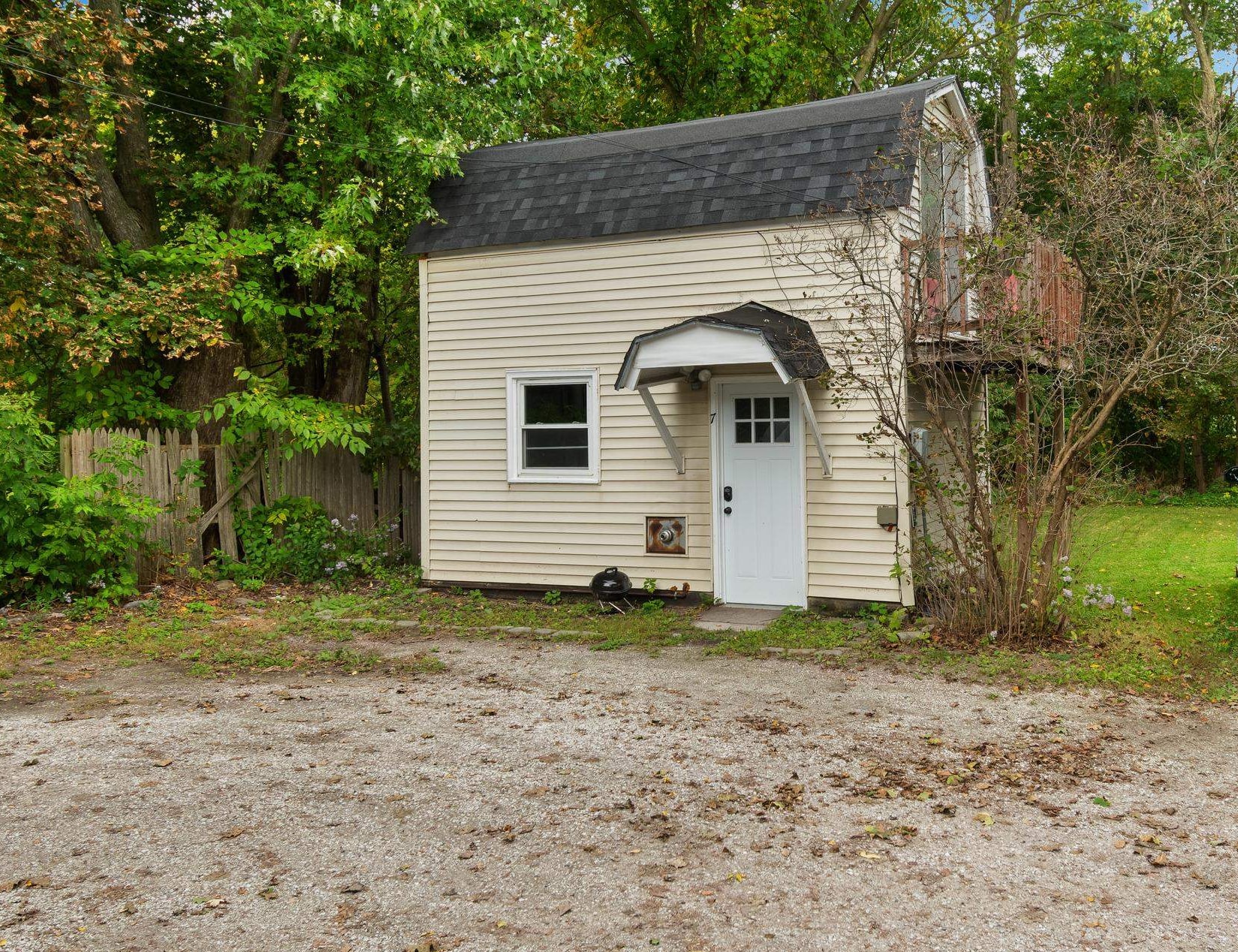 380-382 North Avenue Property Photo 6