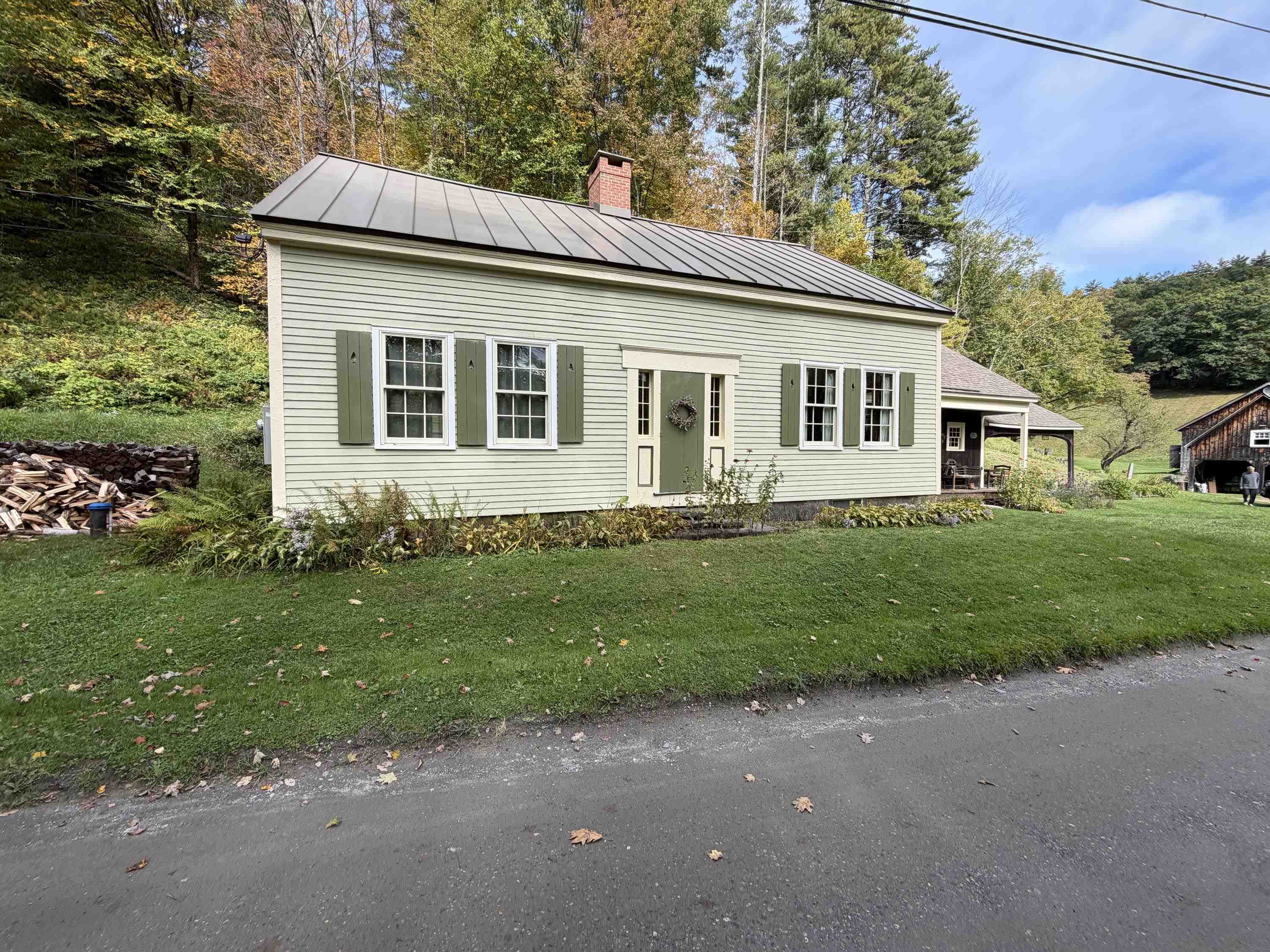 220 Hale Road Property Photo 2