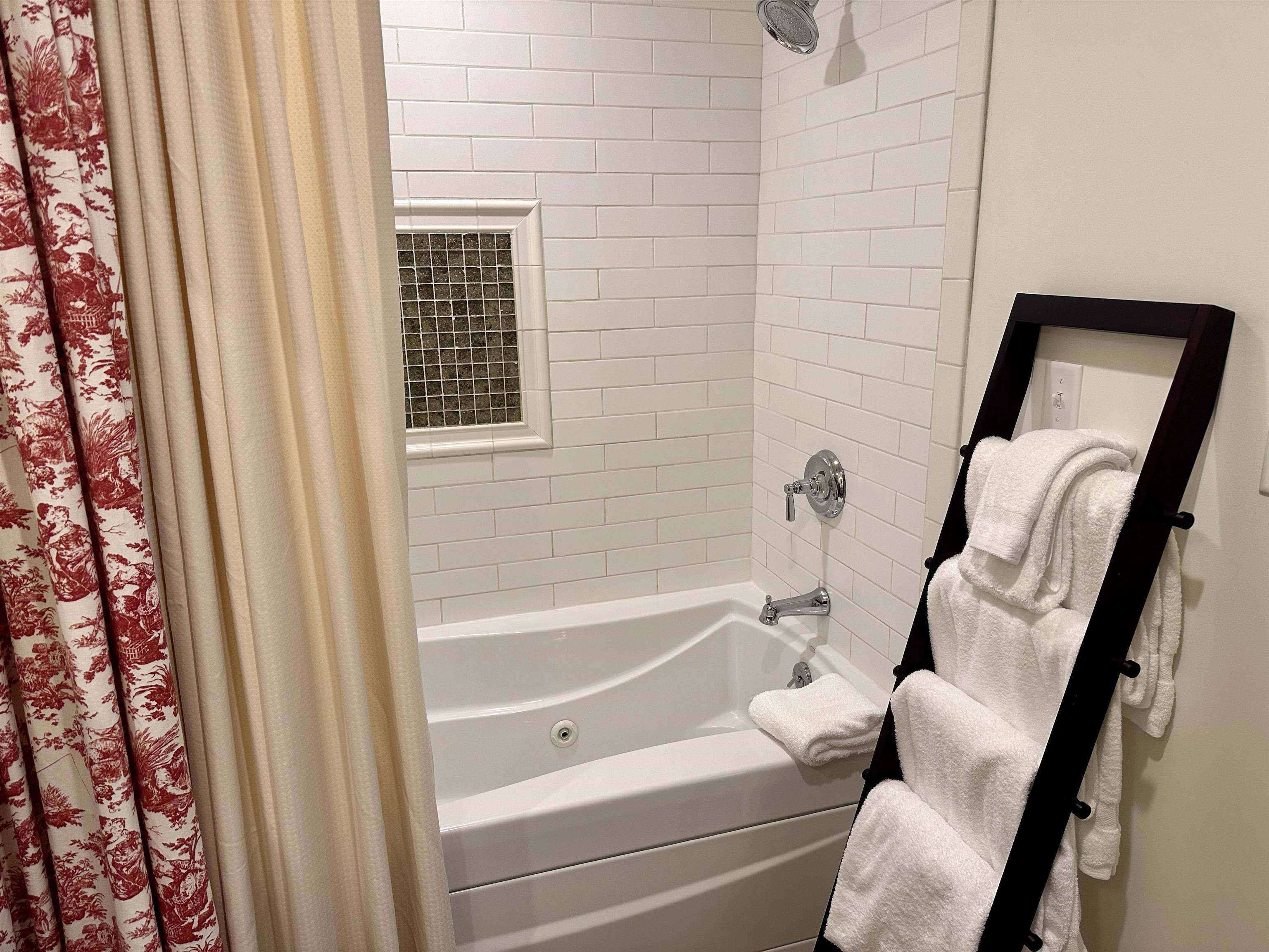 102 Forest Drive Property Photo 18