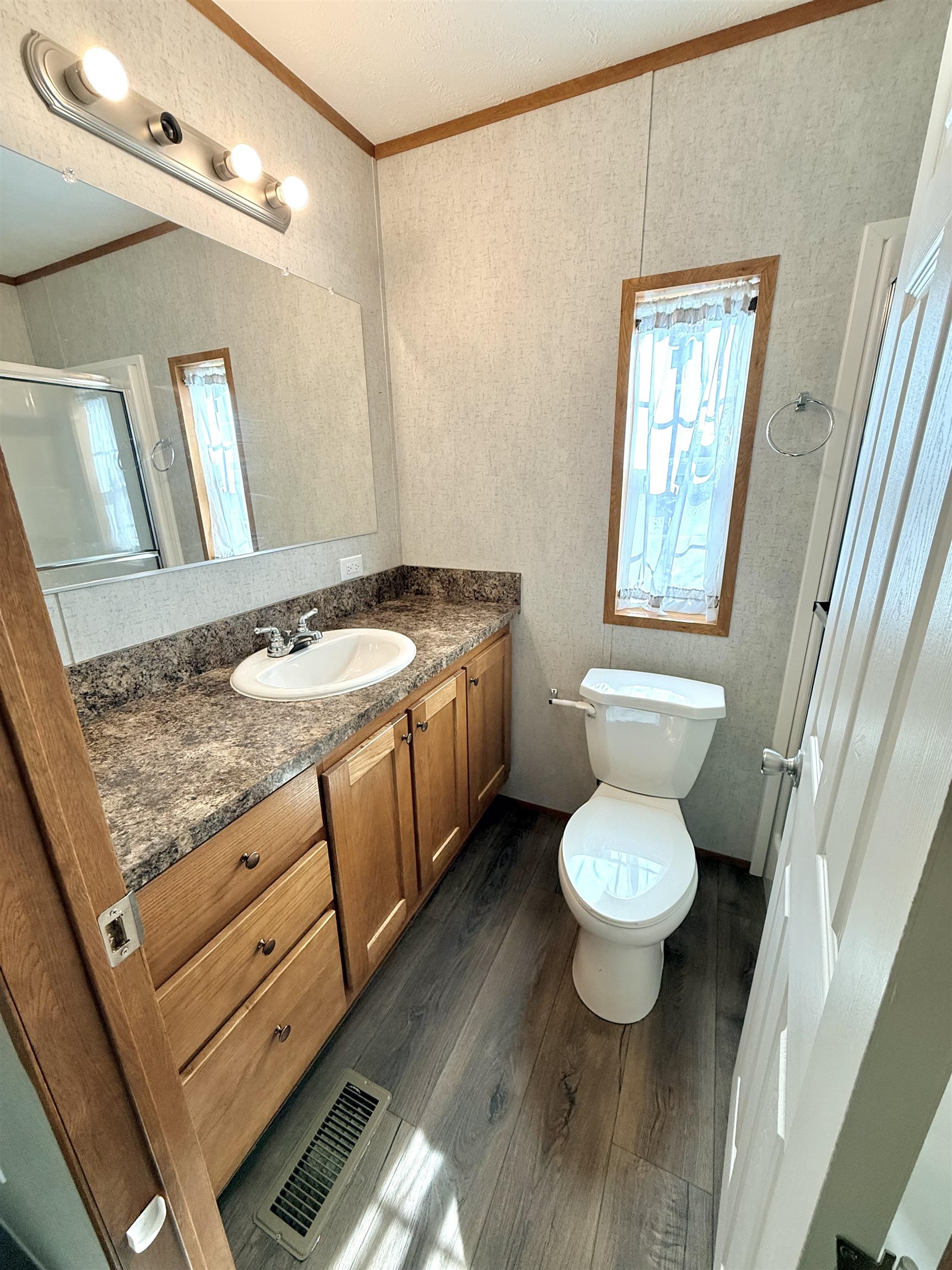 56 Washington Turnpike Property Photo 13