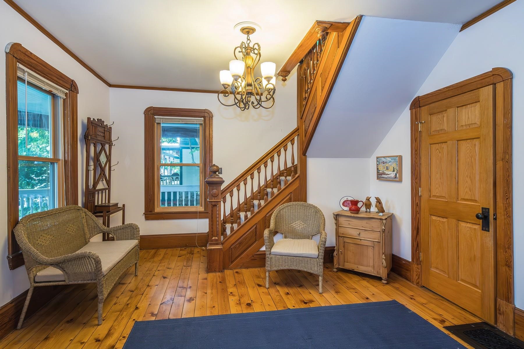 11 East Washington Street Property Photo 14