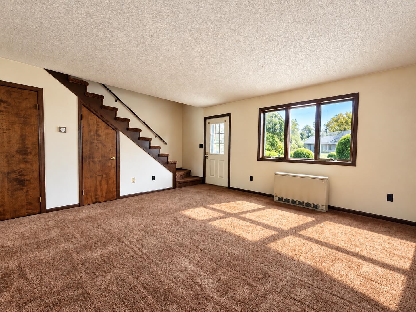 155 Dorr Drive Property Photo 4
