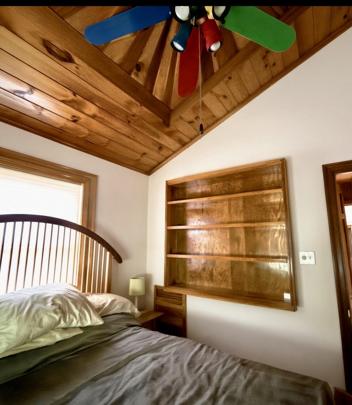 2090 Huntington Road Property Photo 12