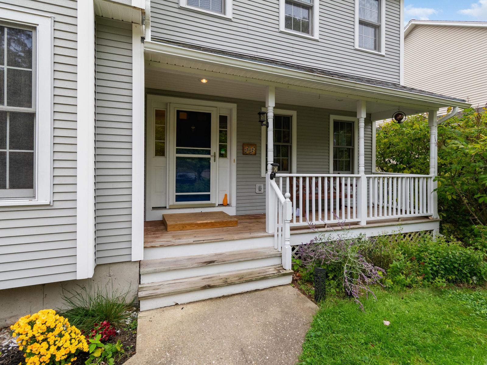 72 Grey Meadow Drive Property Photo 2