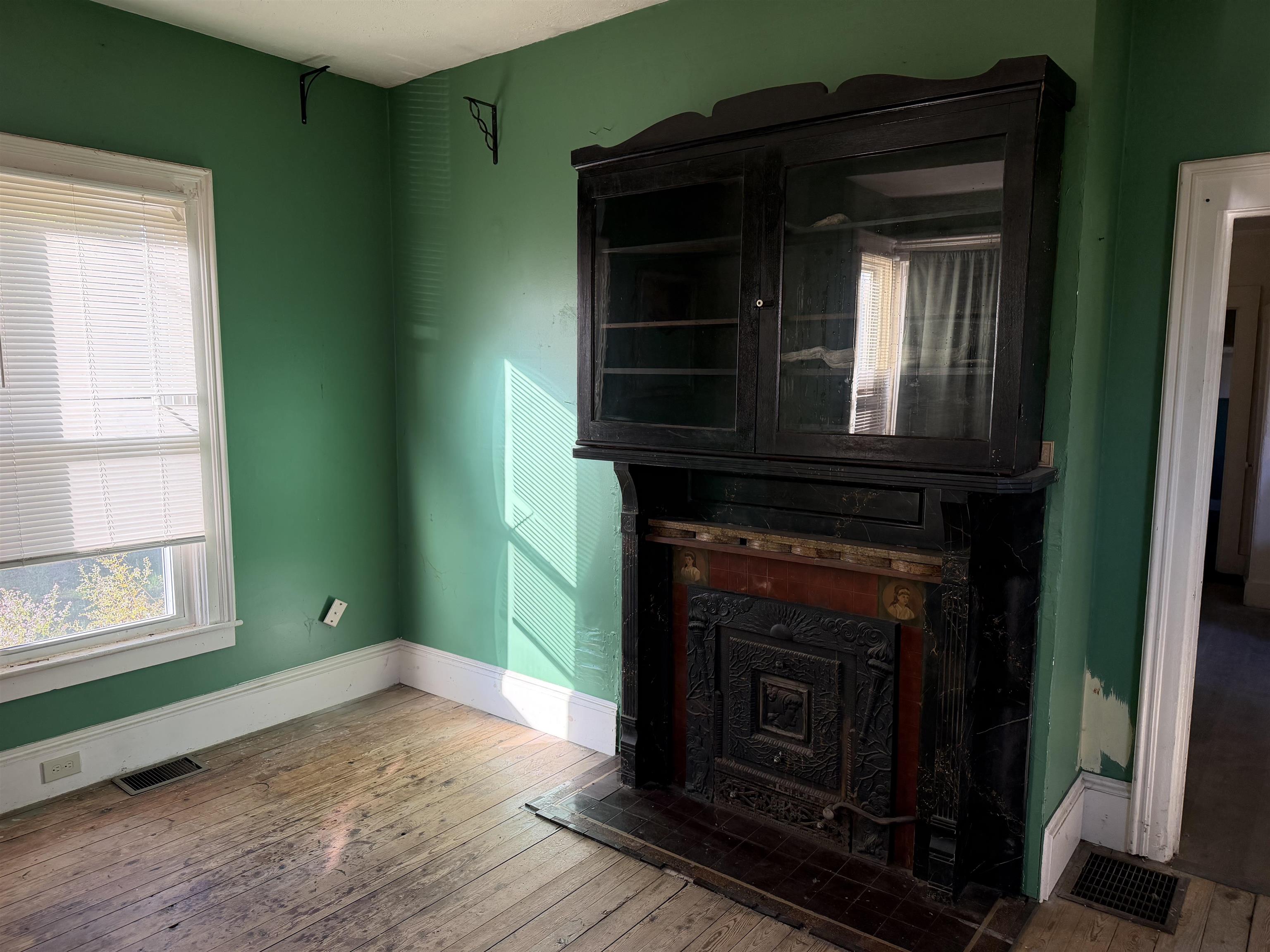 15 Cedar Street Property Photo 3